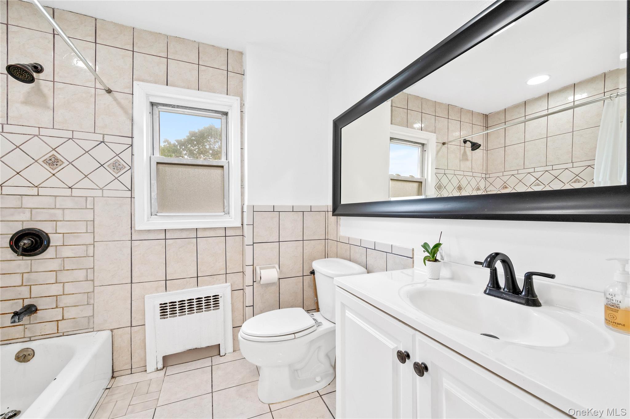 #15 photo, 28 Elizabeth Avenue, ナッソー郡 Hempstead , NY 11550