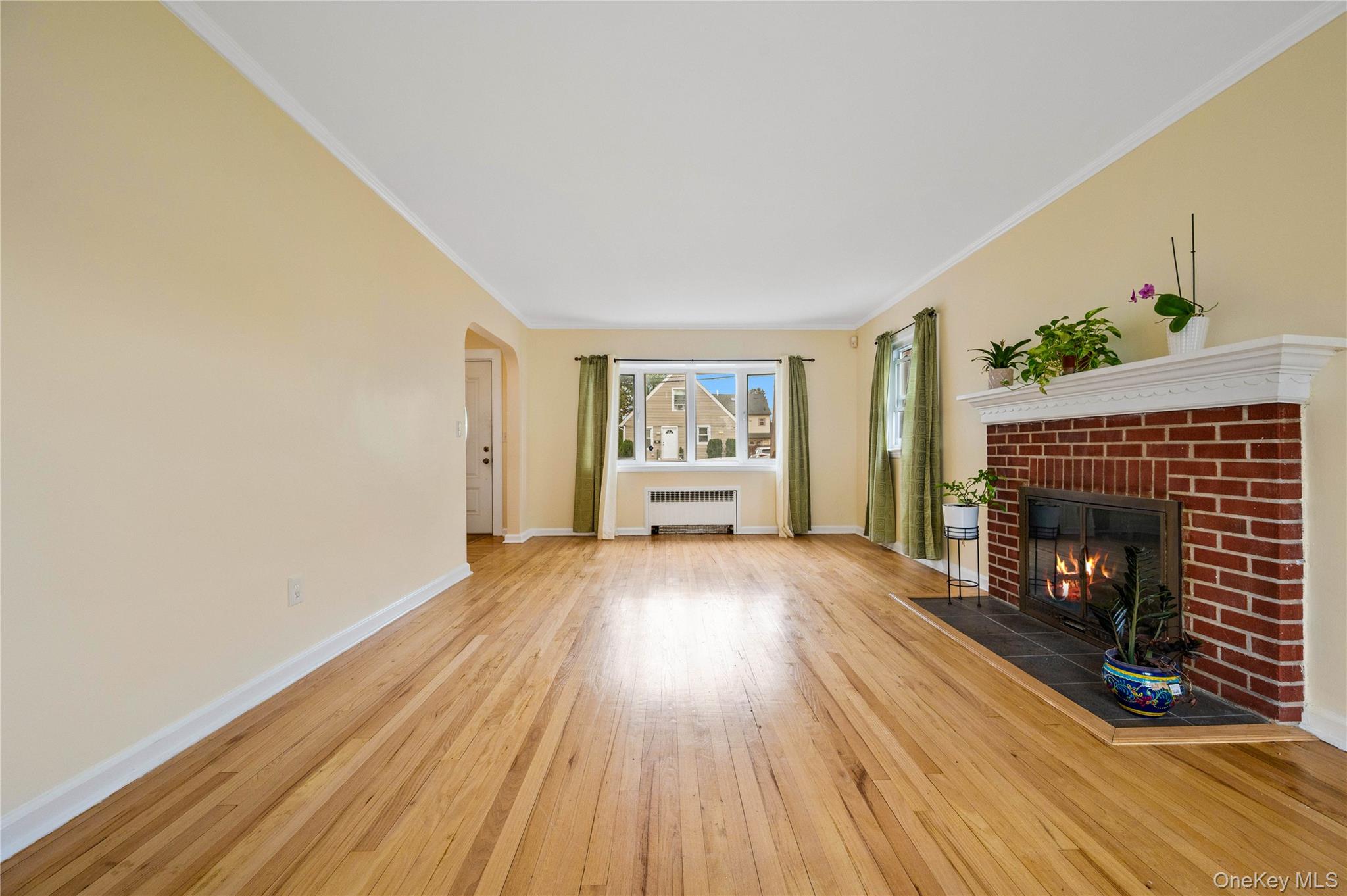 #3 photo, 28 Elizabeth Avenue, ナッソー郡 Hempstead , NY 11550