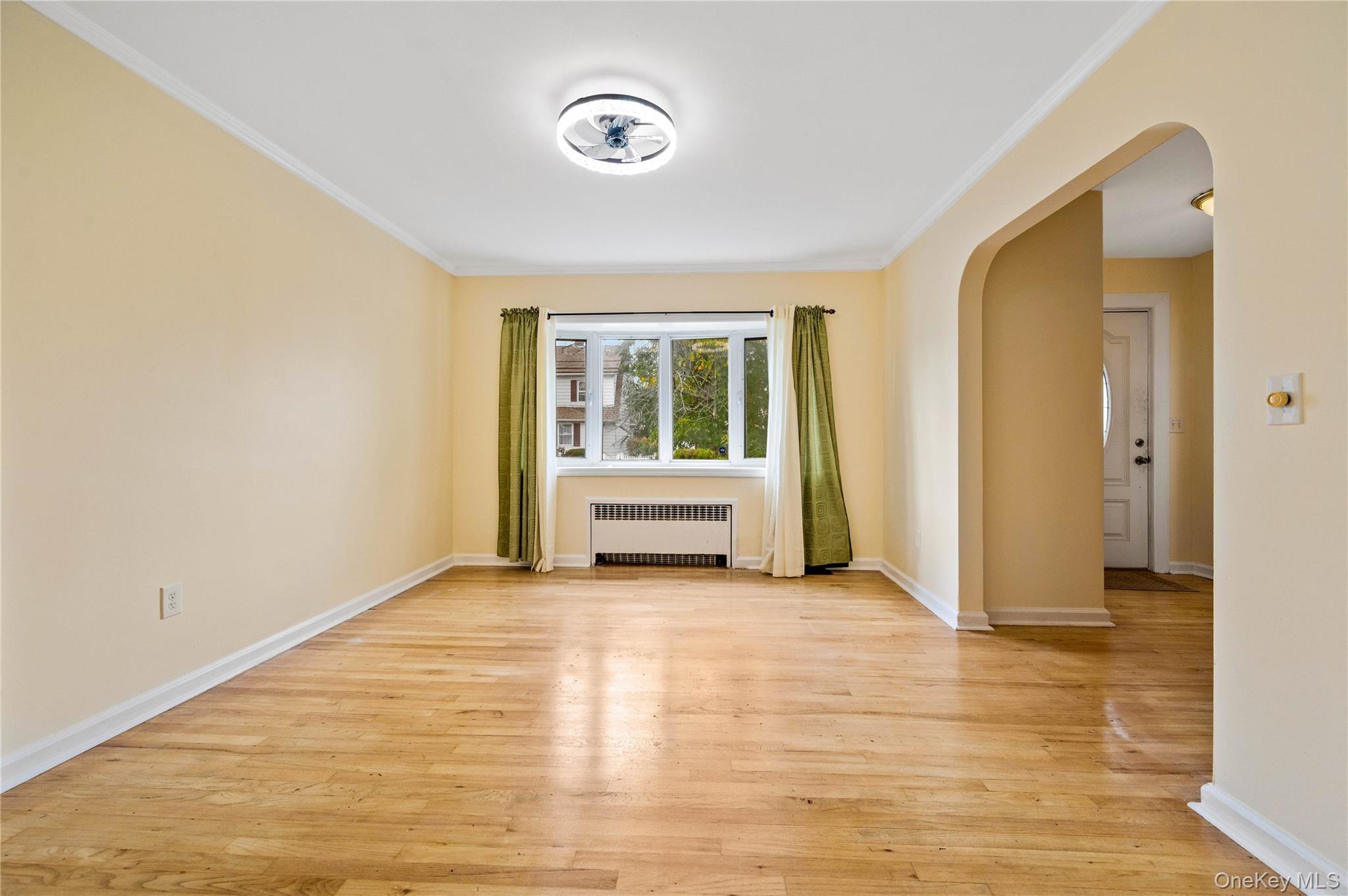 #6 photo, 28 Elizabeth Avenue, ナッソー郡 Hempstead , NY 11550