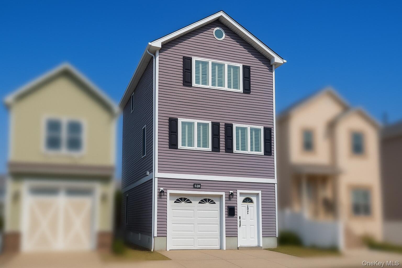 #1 photo, 243a Sportsmans Avenue, ナッソー郡 Freeport , NY 11520