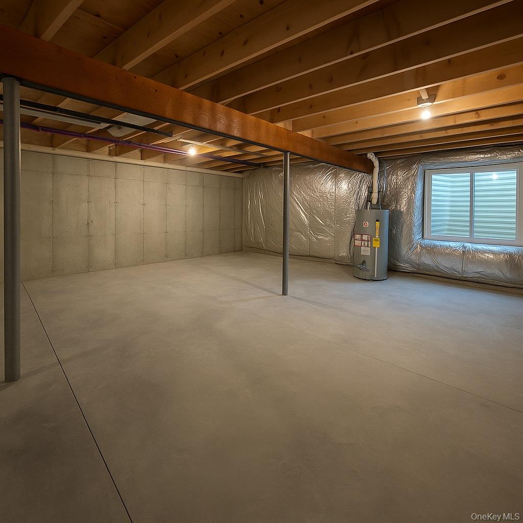 #12 photo, 38 Stacey Way, Troy , NY 12180