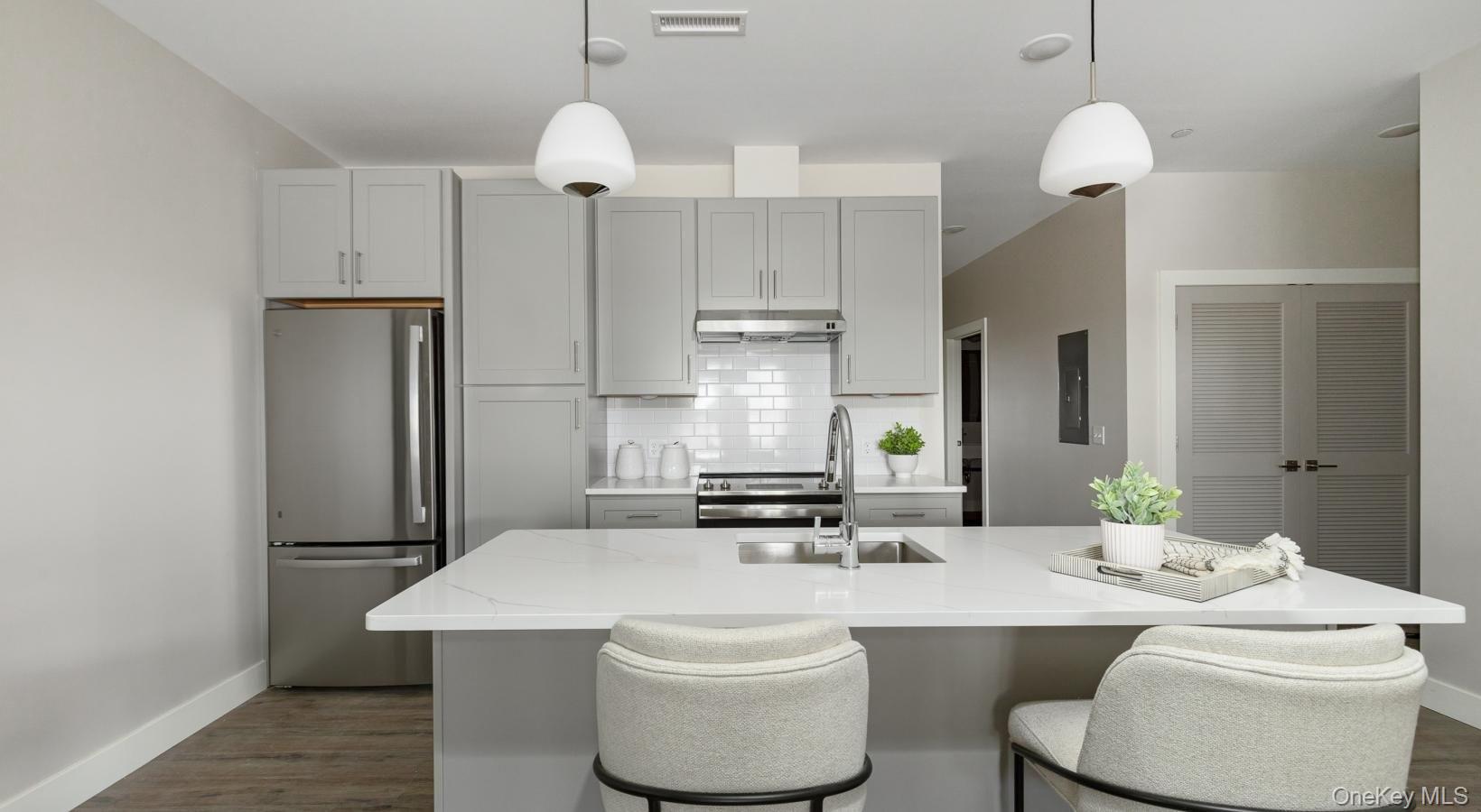 #7 photo, 7 Hudson West Drive, Marlboro , NY 12542