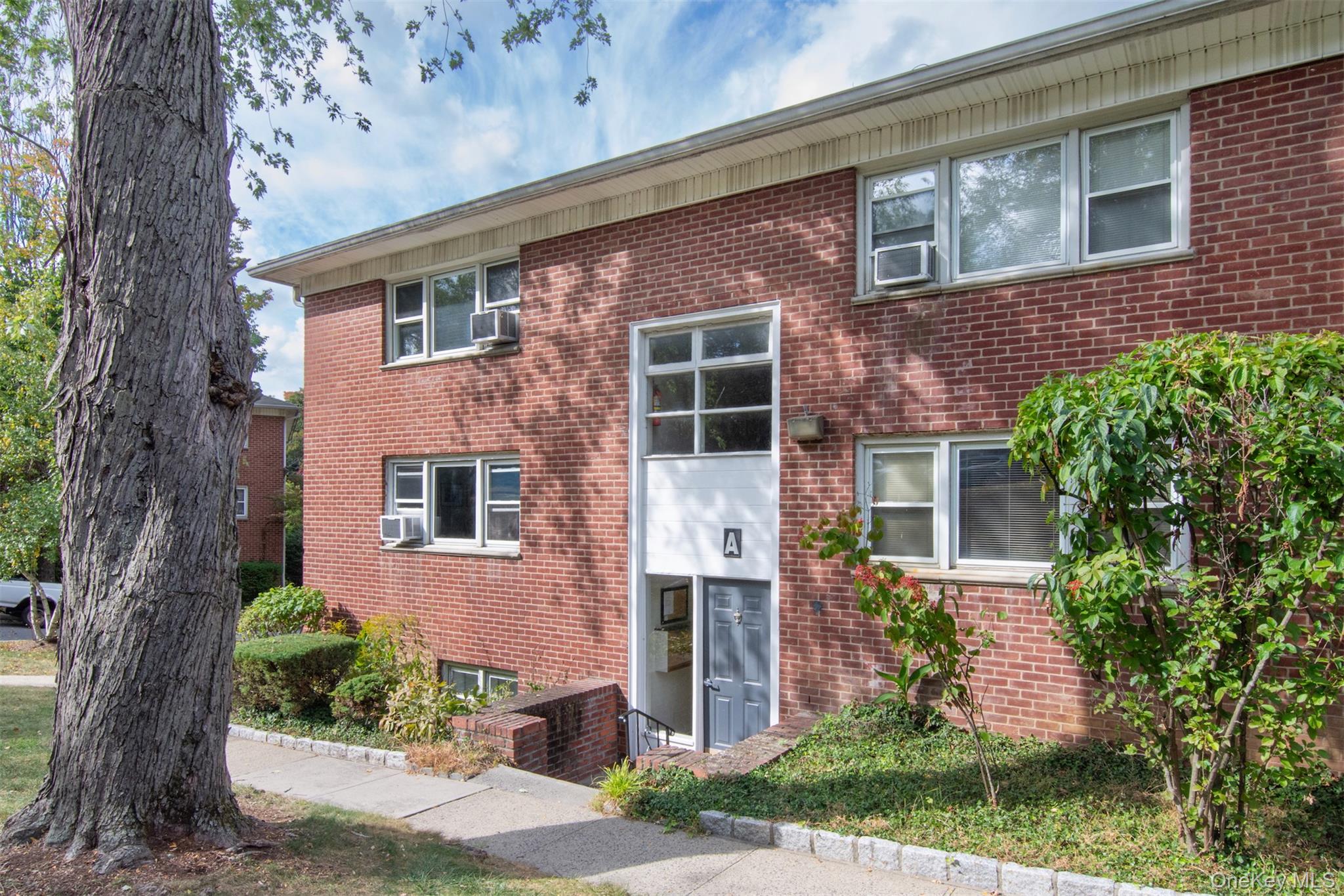 #2 photo, 140 N Broadway, Irvington , NY 10533