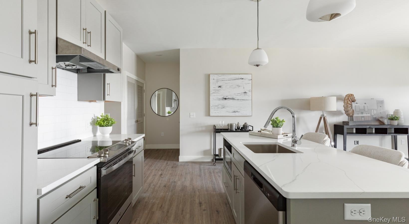 #14 photo, 7 Hudson West Drive, Marlboro , NY 12542