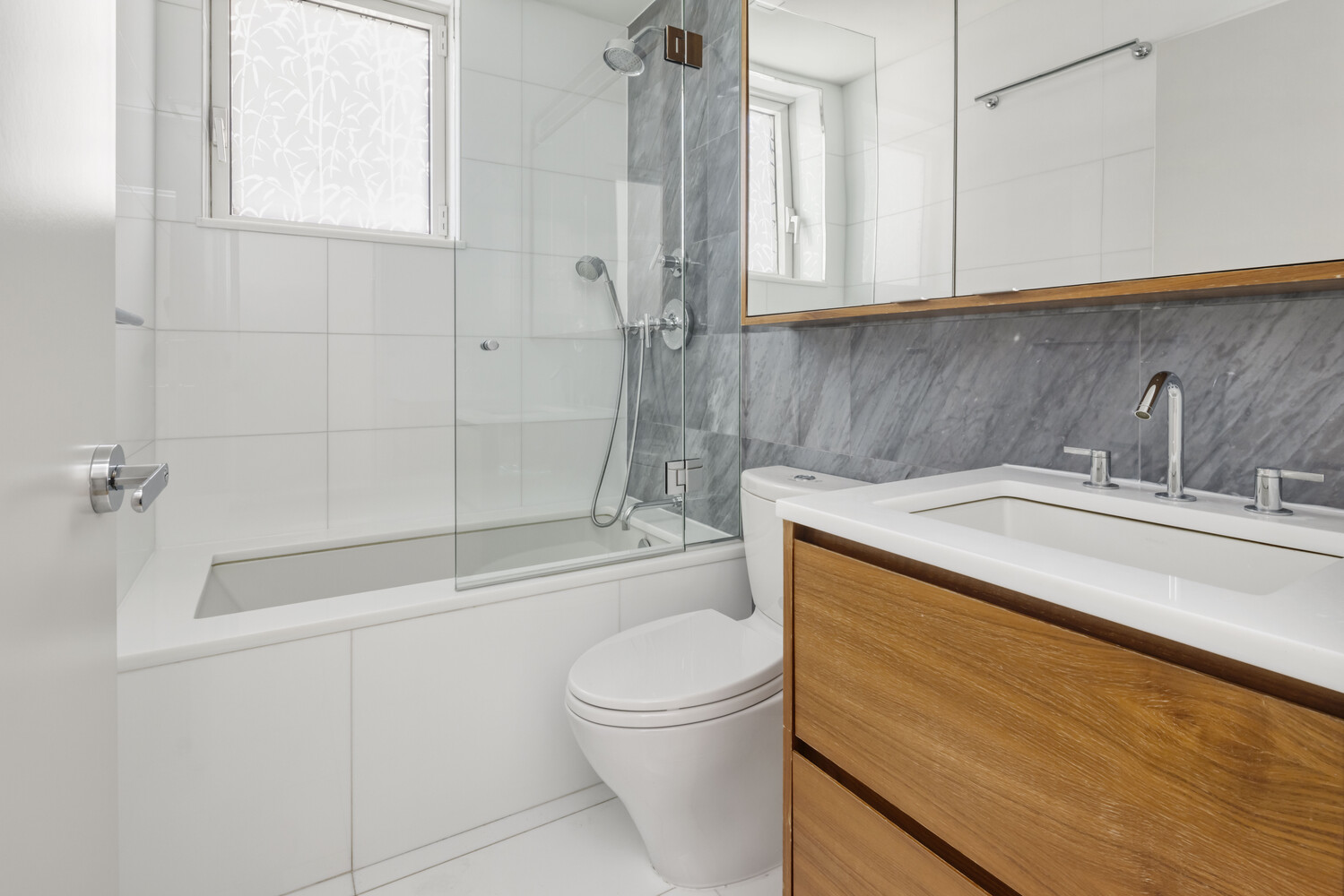 #10 photo, 301 W 53RD Street, マンハッタン Hells Kitchen , NY 10019