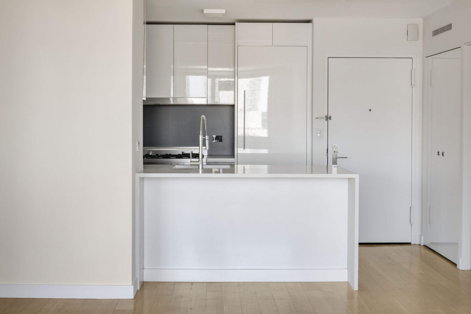 #7 photo, 301 W 53RD Street, マンハッタン Hells Kitchen , NY 10019