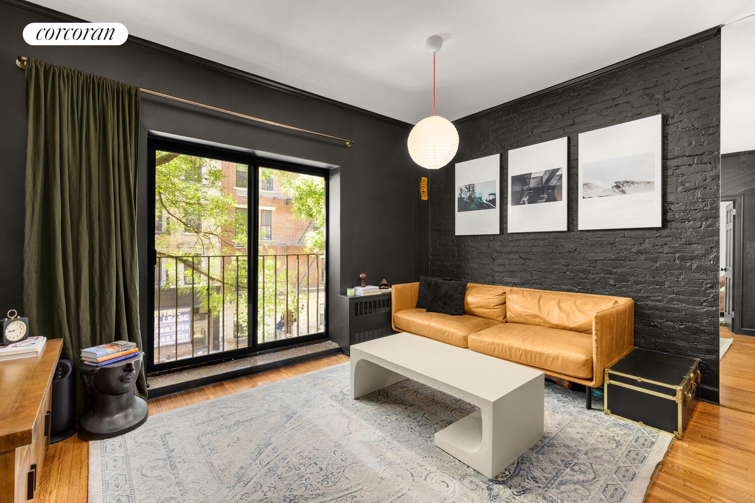 #1 photo, 207 E 21ST Street, マンハッタン Gramercy Park , NY 10010