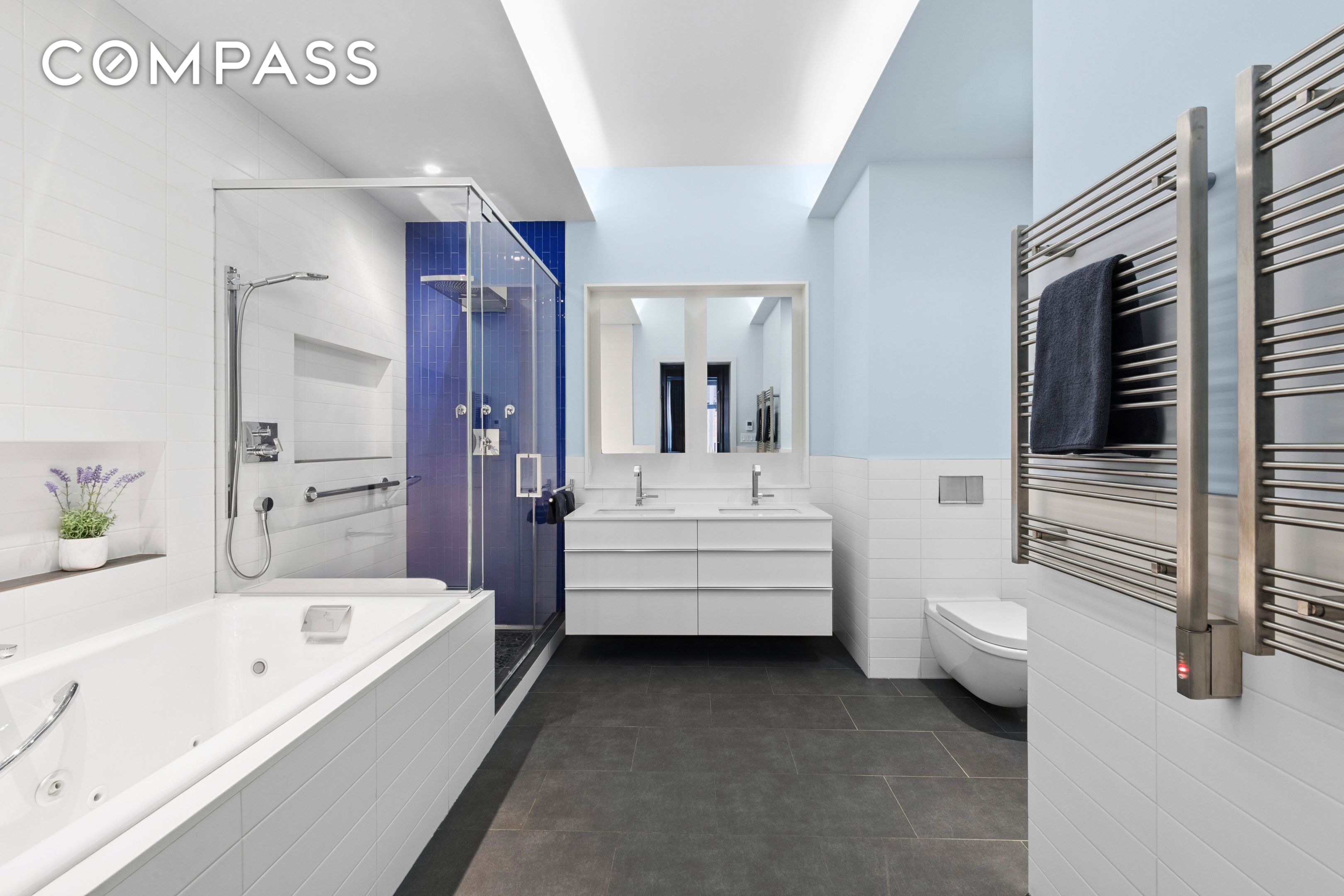 #13 photo, 652 Broadway, マンハッタン NoHo , NY 10012