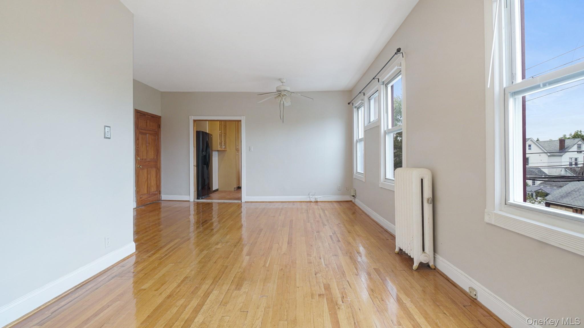 #14 photo, 9302 202nd Street, クイーンズ区 Hollis , NY 11423