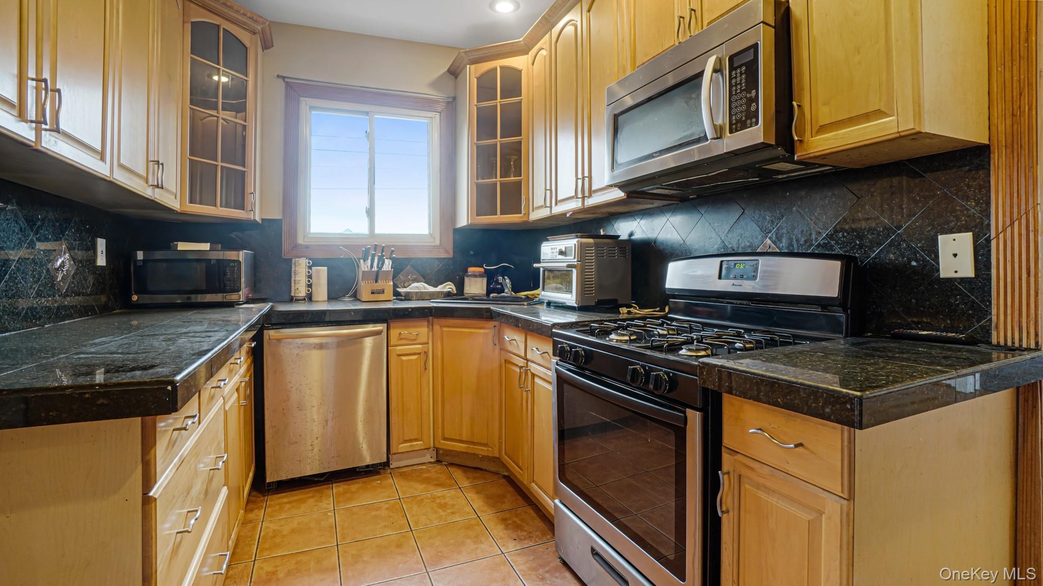 #15 photo, 9302 202nd Street, クイーンズ区 Hollis , NY 11423