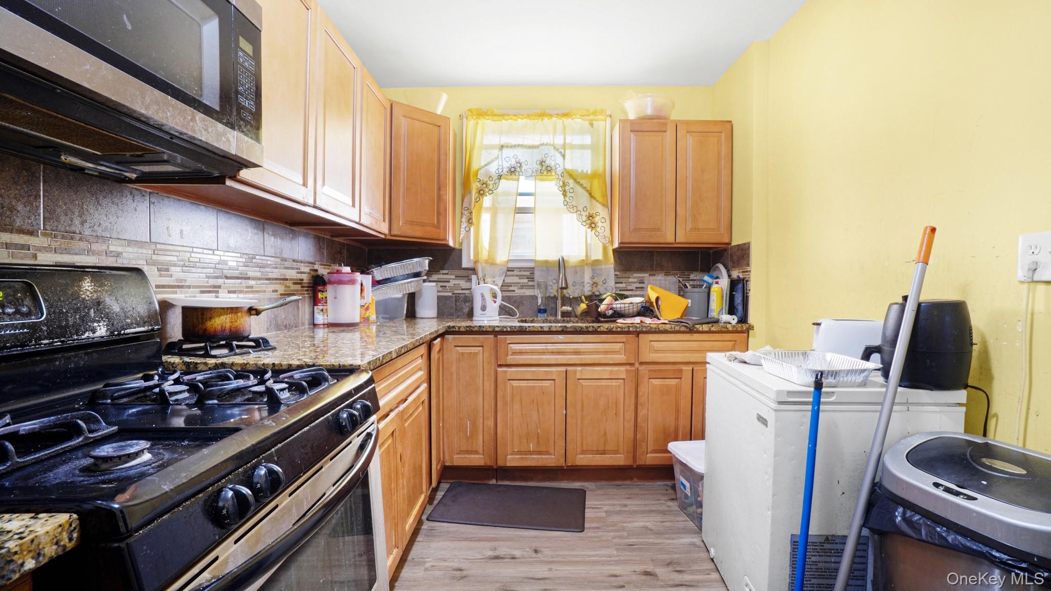 #4 photo, 93-45 202nd Street, Hollis , NY 11423