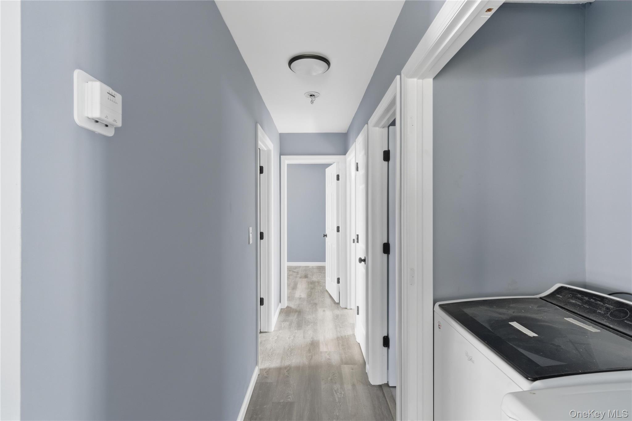 #13 photo, 180 Main Avenue, サフォーク郡 Mastic , NY 11950