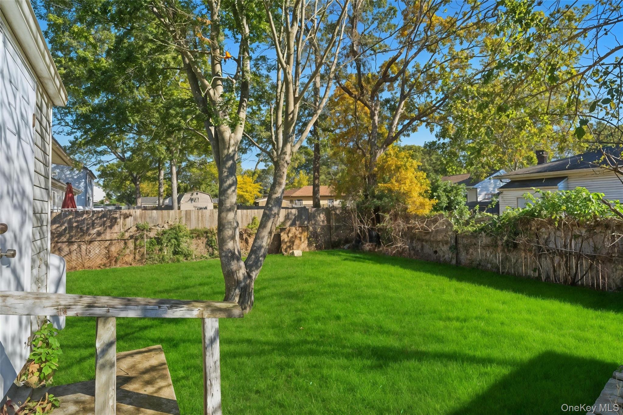 #15 photo, 180 Main Avenue, サフォーク郡 Mastic , NY 11950