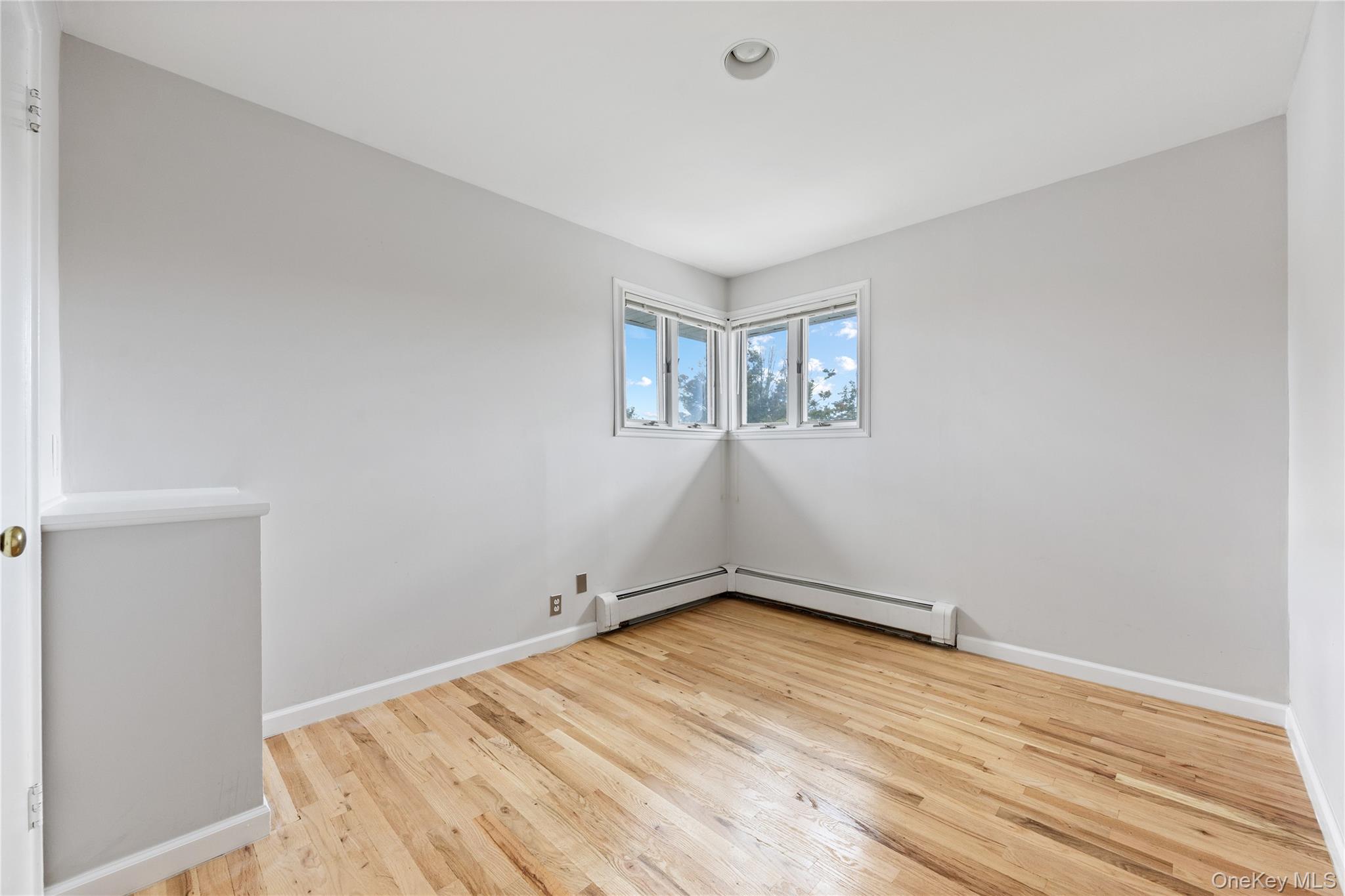 #15 photo, 9 Bart Court, ナッソー郡 Plainview , NY 11803