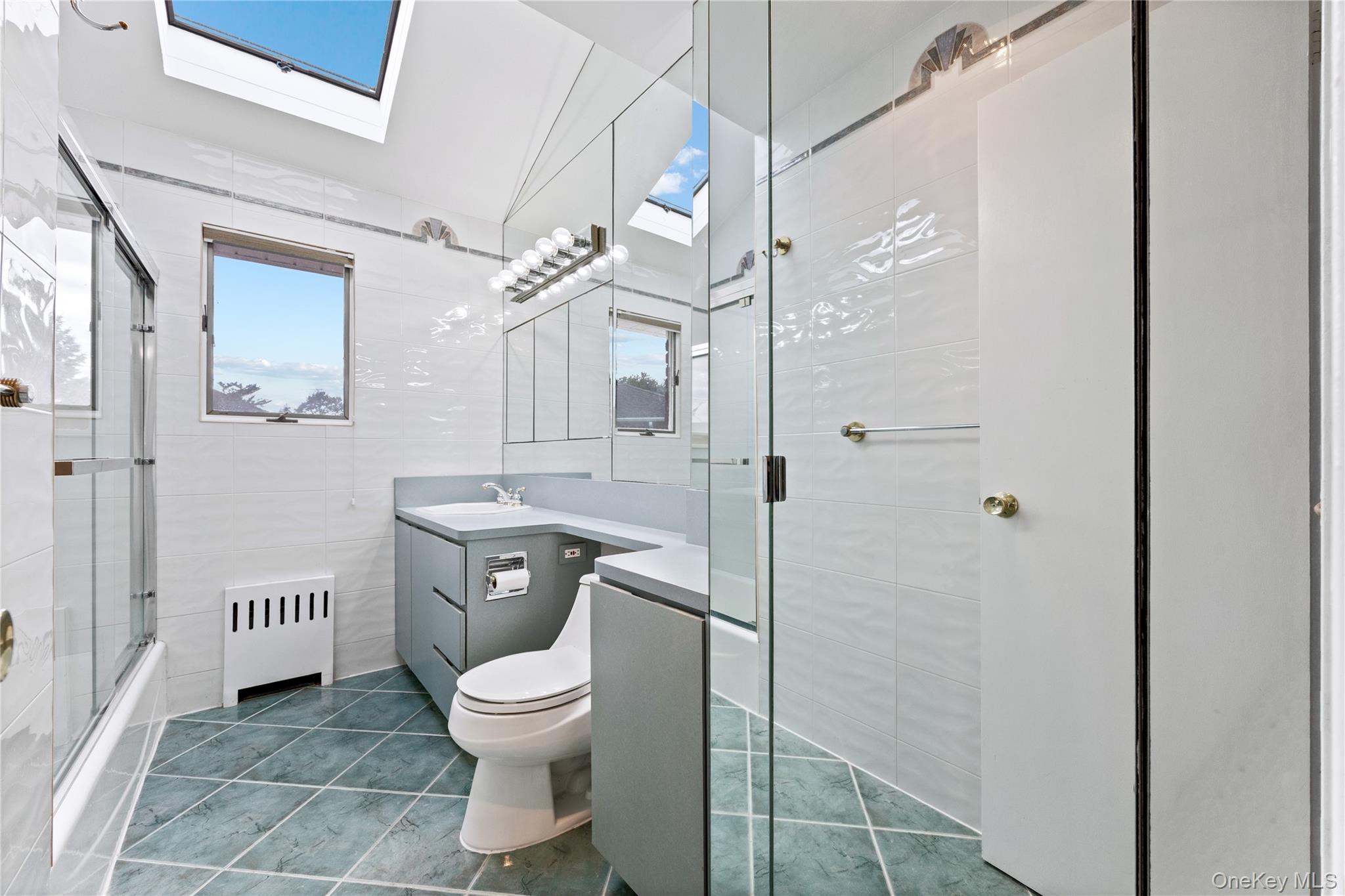 #17 photo, 9 Bart Court, ナッソー郡 Plainview , NY 11803