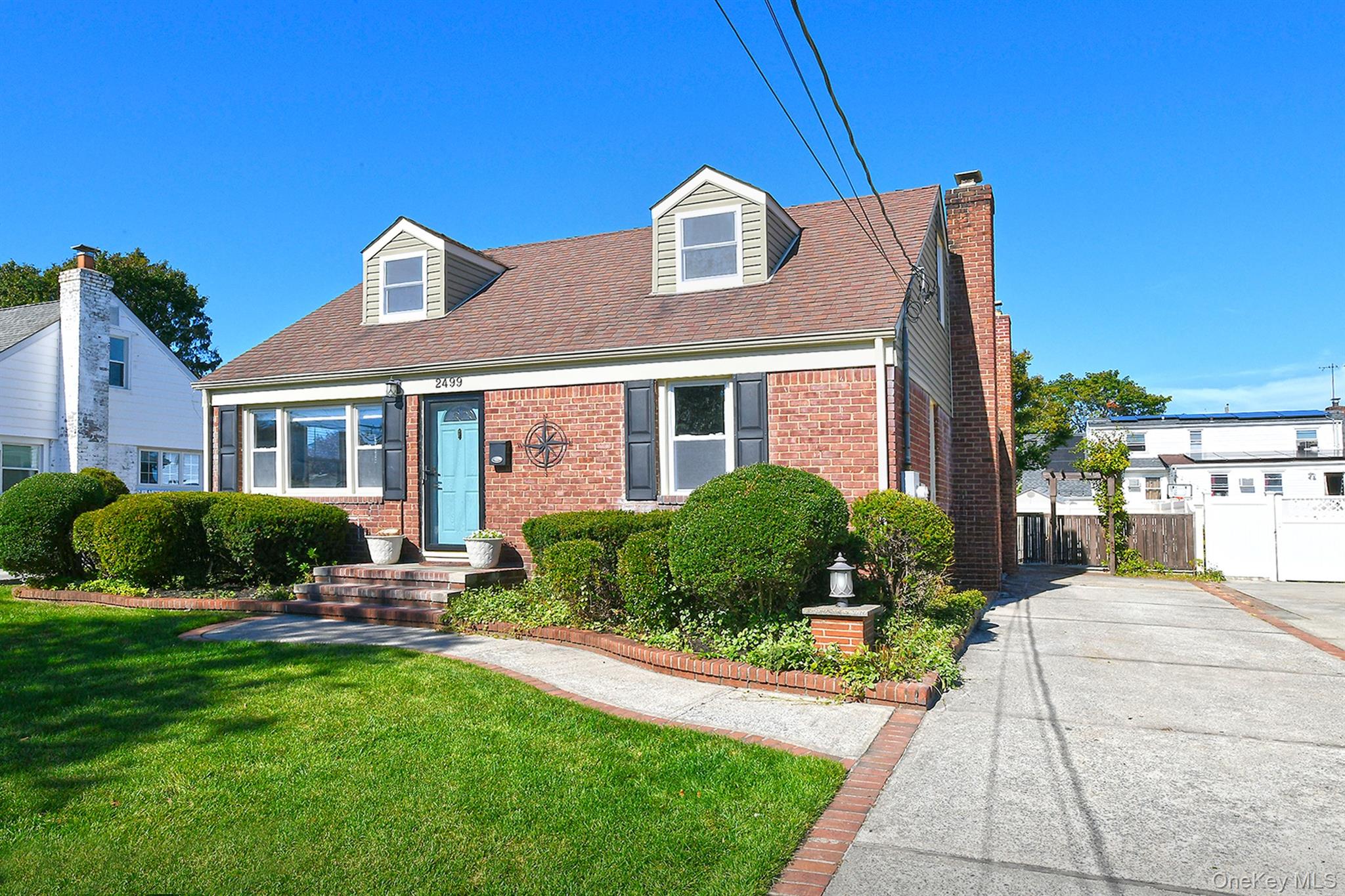 #1 photo, 2499 3rd Avenue, ナッソー郡 East Meadow , NY 11554