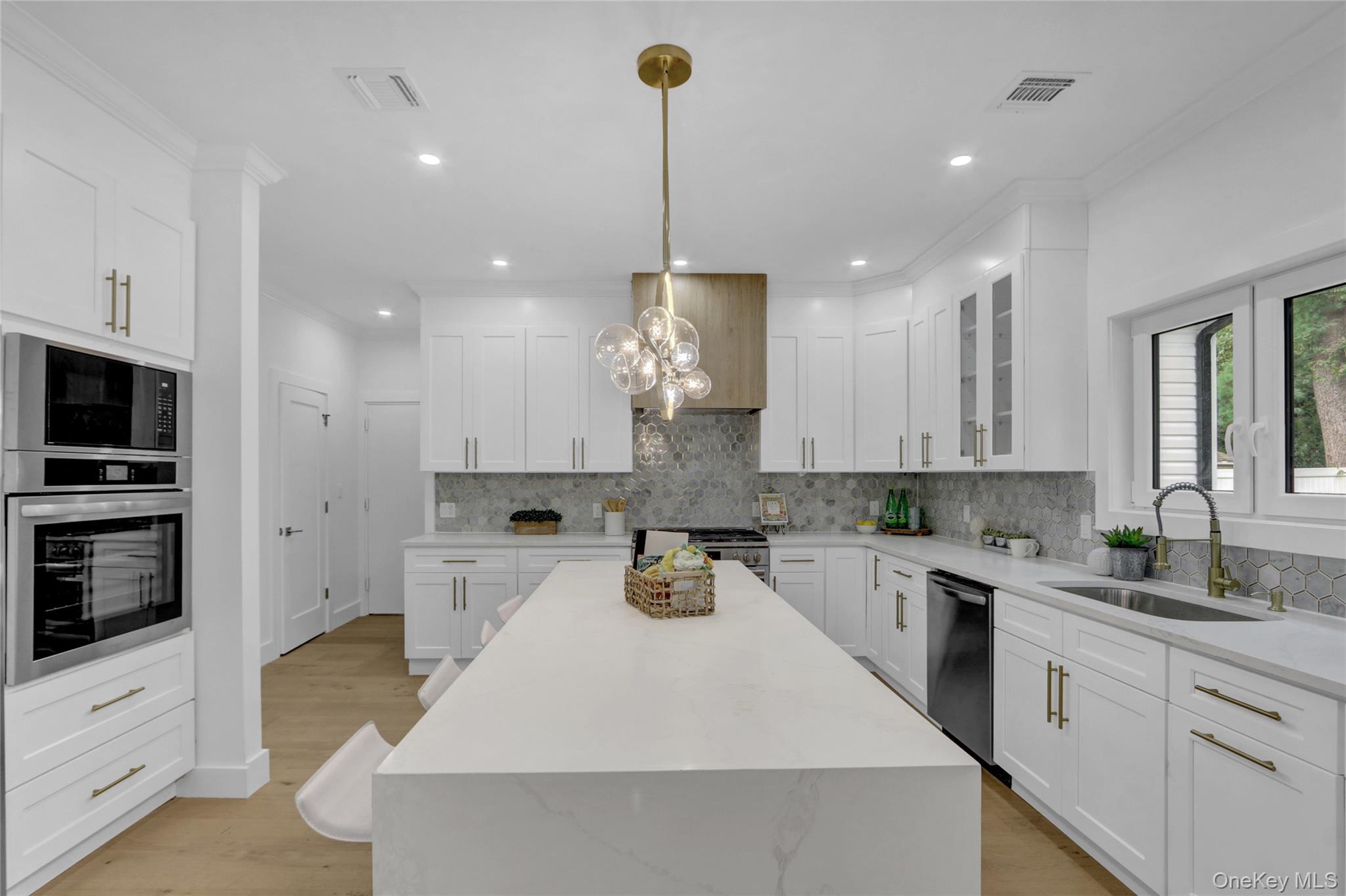 #7 photo, 126 Rim Lane, ナッソー郡 Hicksville , NY 11801