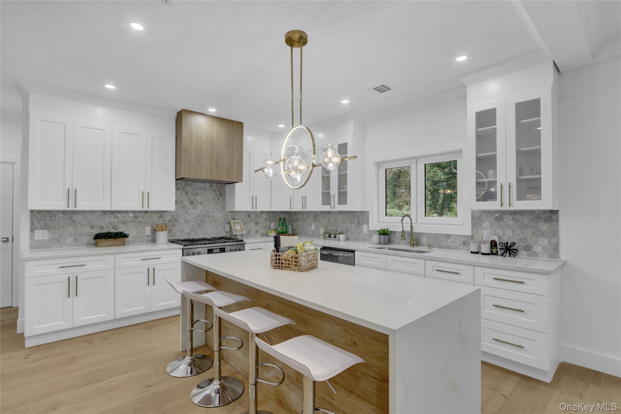 #8 photo, 126 Rim Lane, ナッソー郡 Hicksville , NY 11801