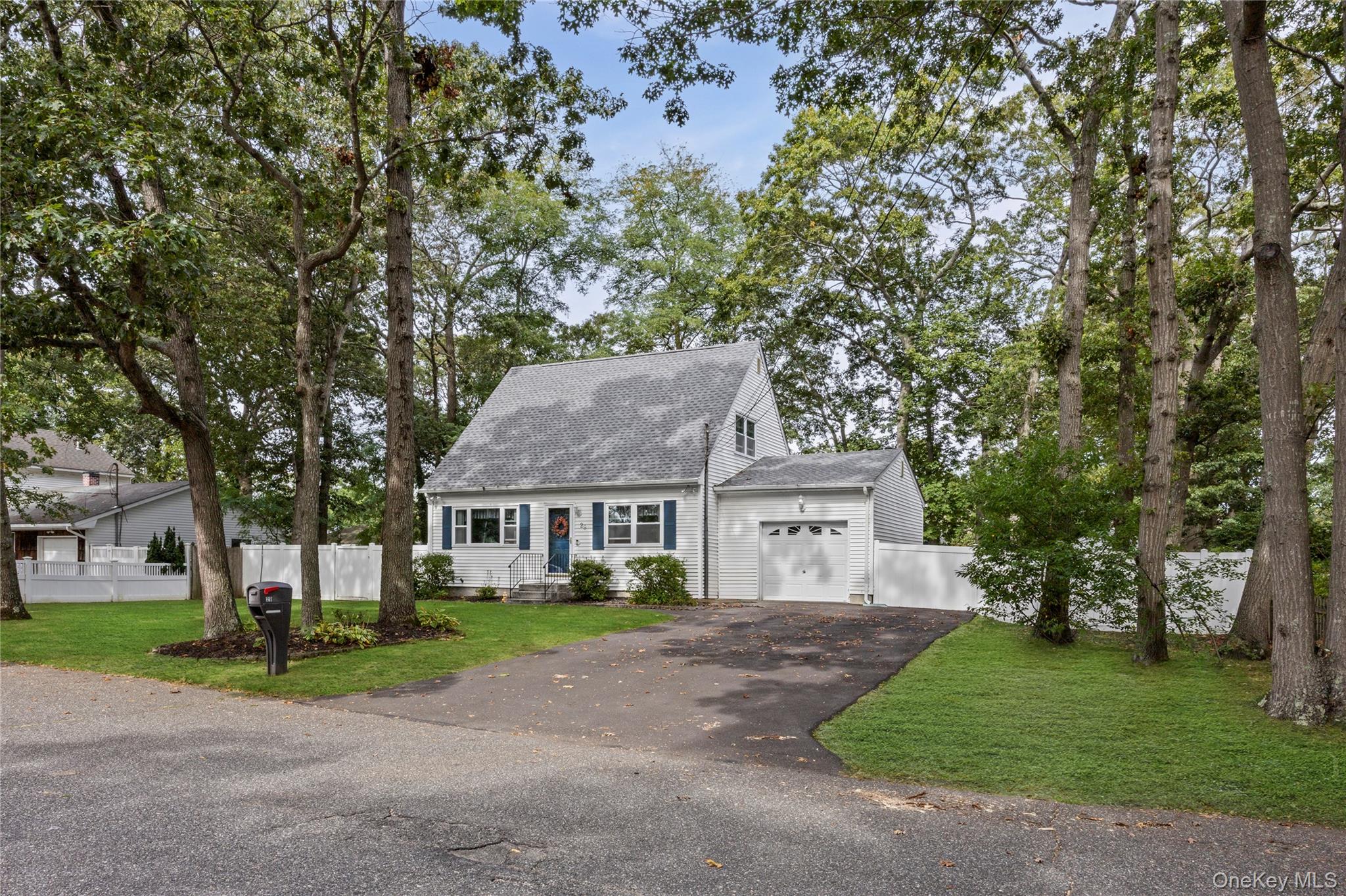 #2 photo, 29 Bedford Avenue, サフォーク郡 Mastic , NY 11950