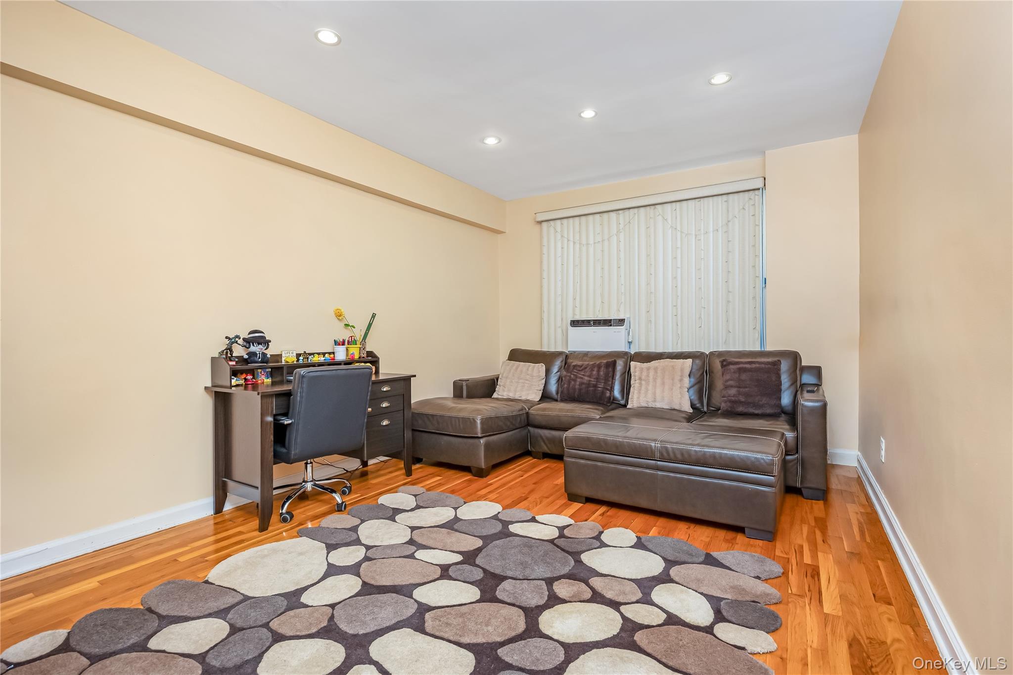 #7 photo, 26-25 Union Street, Flushing , NY 11354