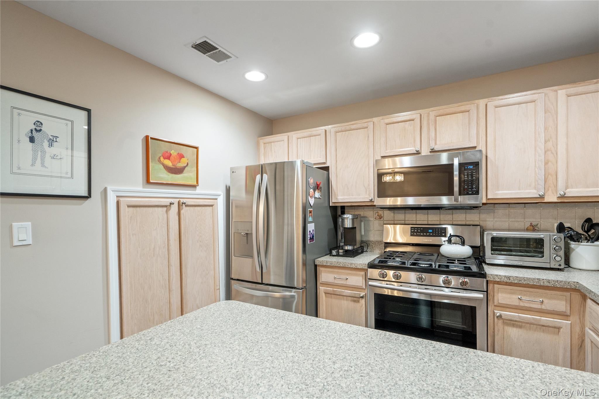 #14 photo, 95 Morley Circle, サフォーク郡 Melville , NY 11747