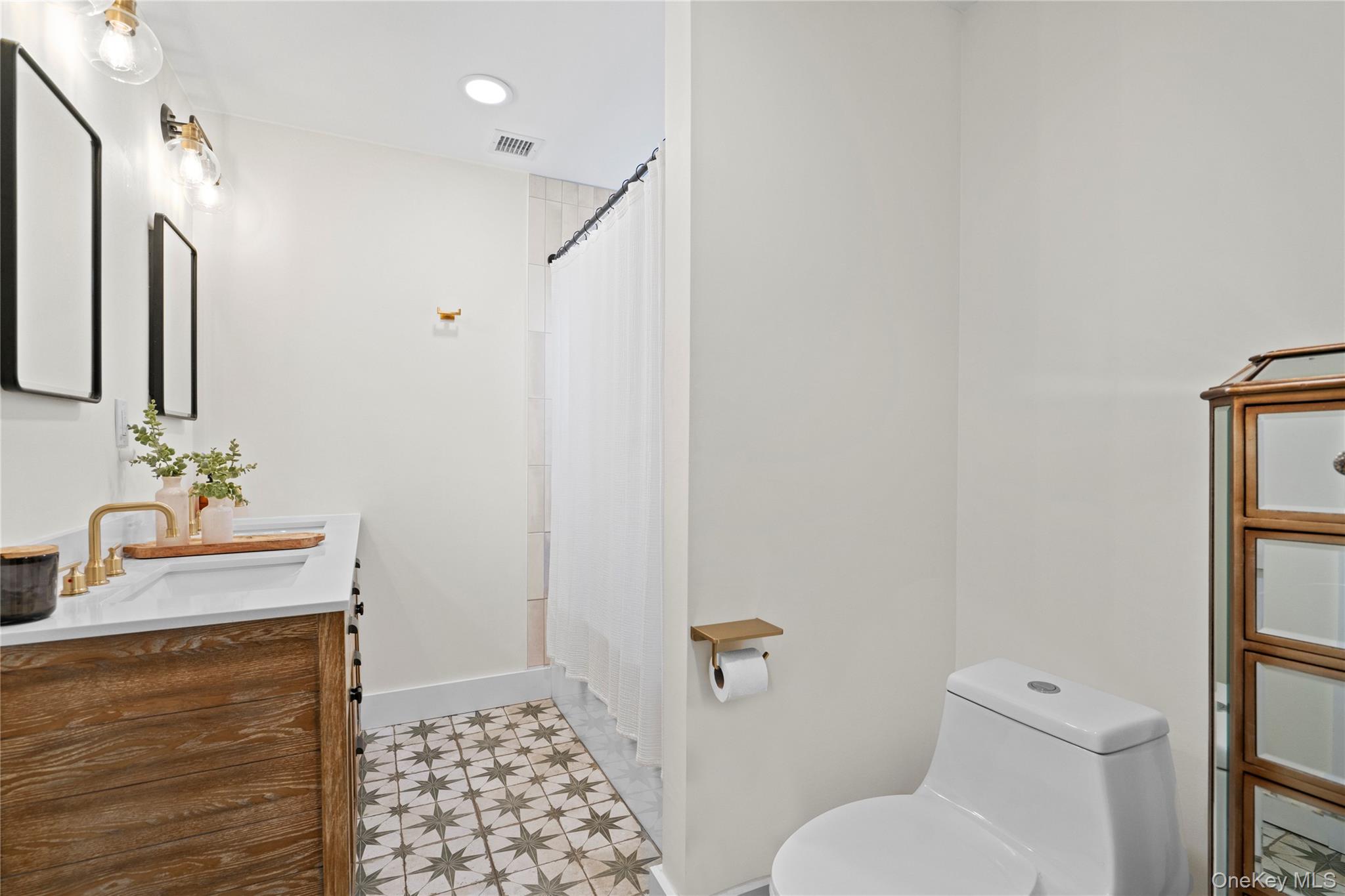 #20 photo, 276 Bay Avenue, サフォーク郡 Patchogue , NY 11772