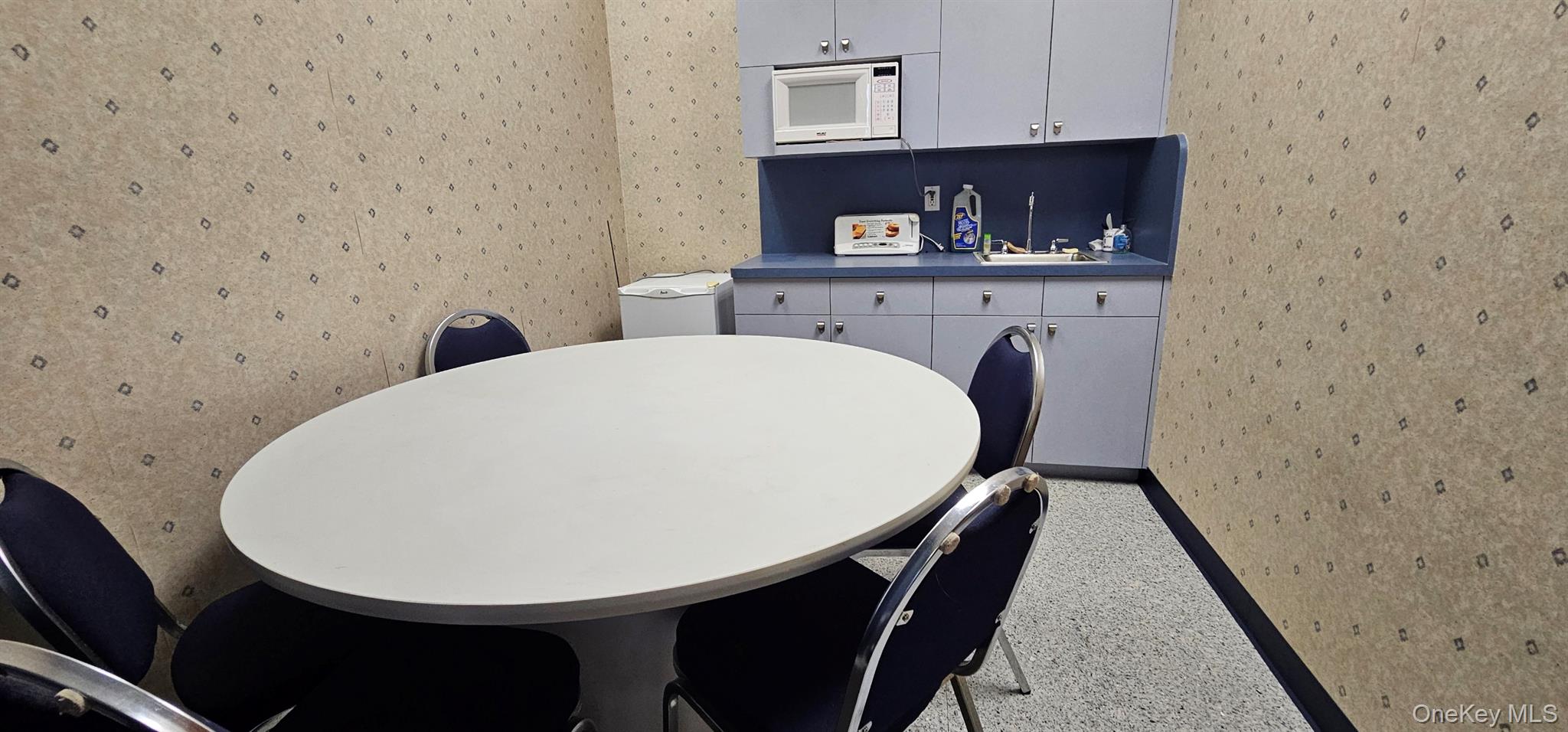 #10 photo, 2410 Hempstead Turnpike, East Meadow , NY 11554