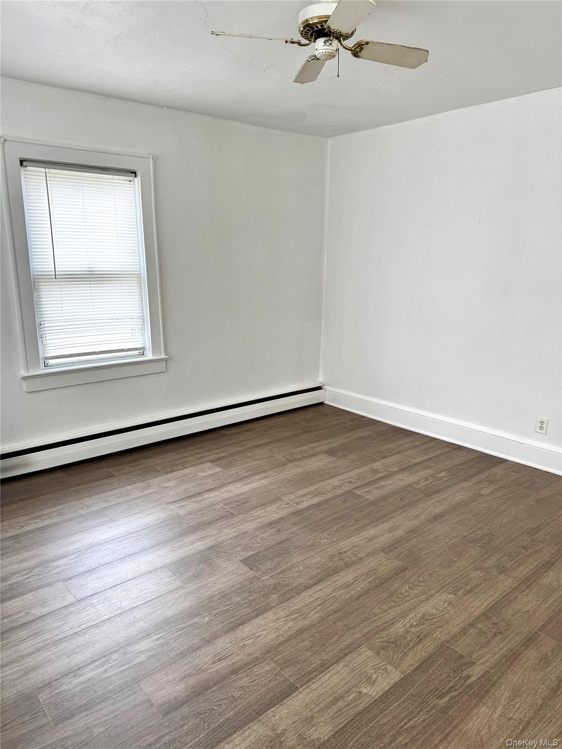 #7 photo, 1573 9th Street, サフォーク郡 West Babylon , NY 11704