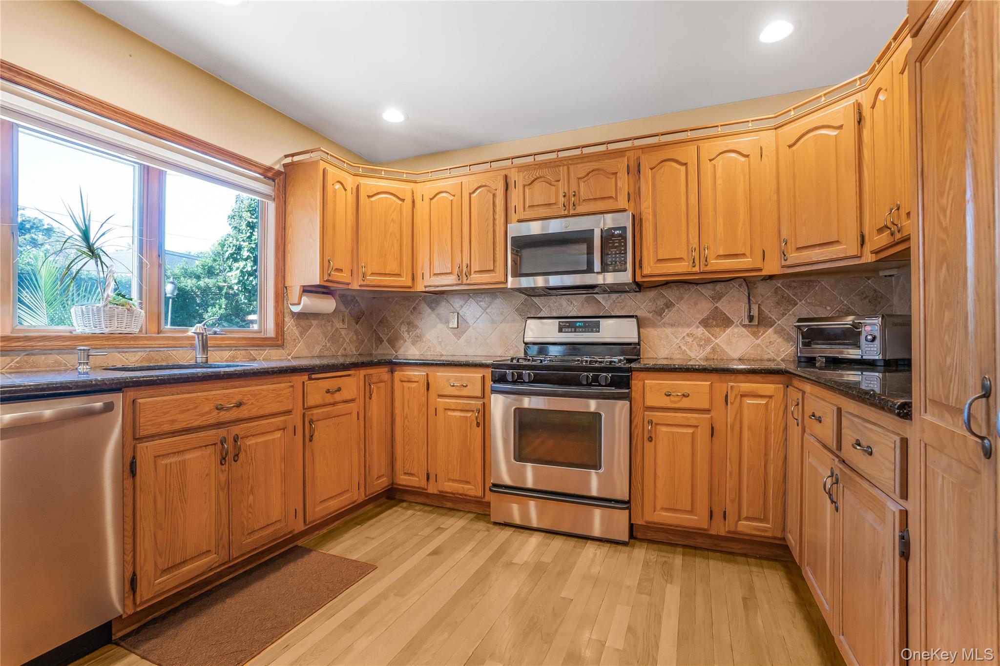 #13 photo, 55 Maple Drive, ナッソー郡 New Hyde Park , NY 11040