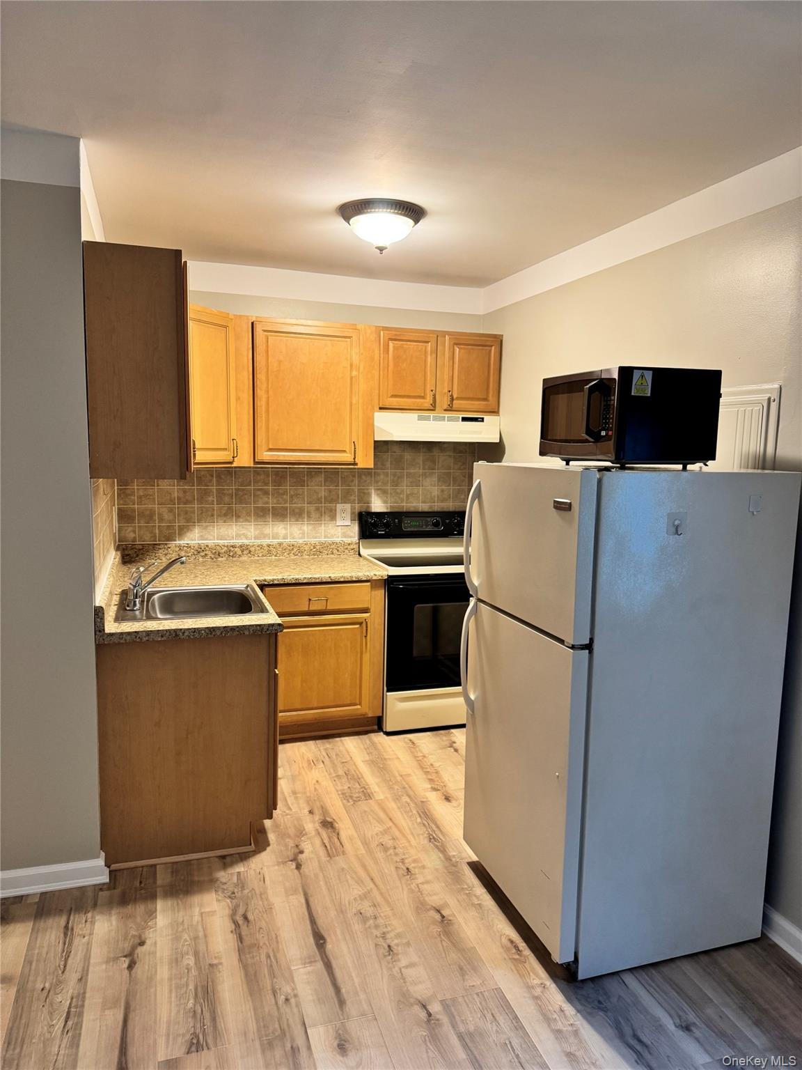 #6 photo, 38 Chelsea Drive, サフォーク郡 Mount Sinai , NY 11766