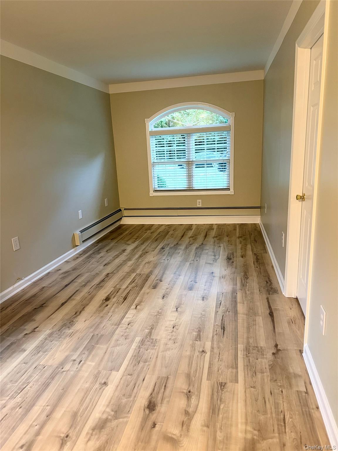 #8 photo, 38 Chelsea Drive, サフォーク郡 Mount Sinai , NY 11766