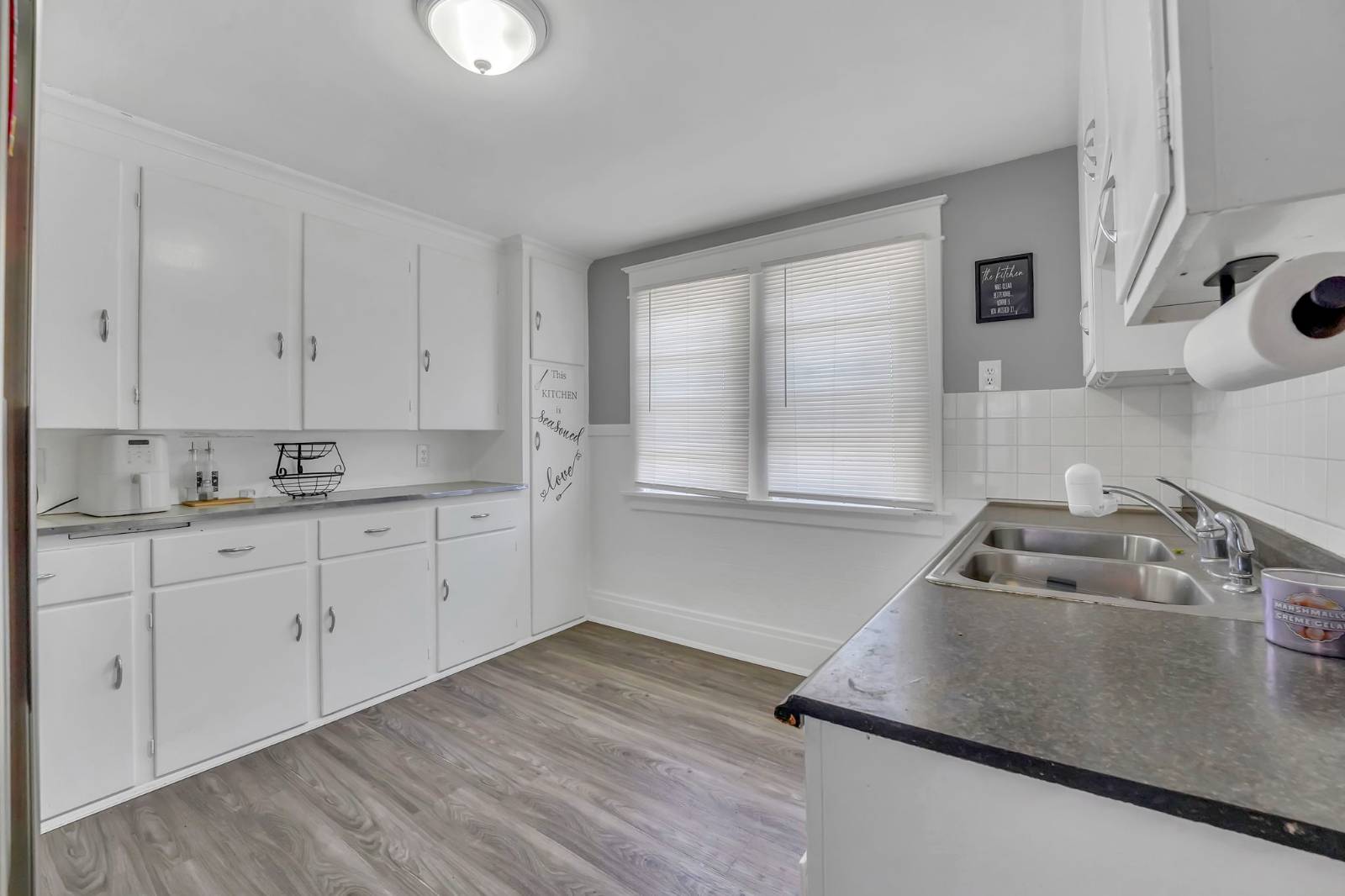 #13 photo, 92 Tremont Avenue, Kenmore , NY 14217