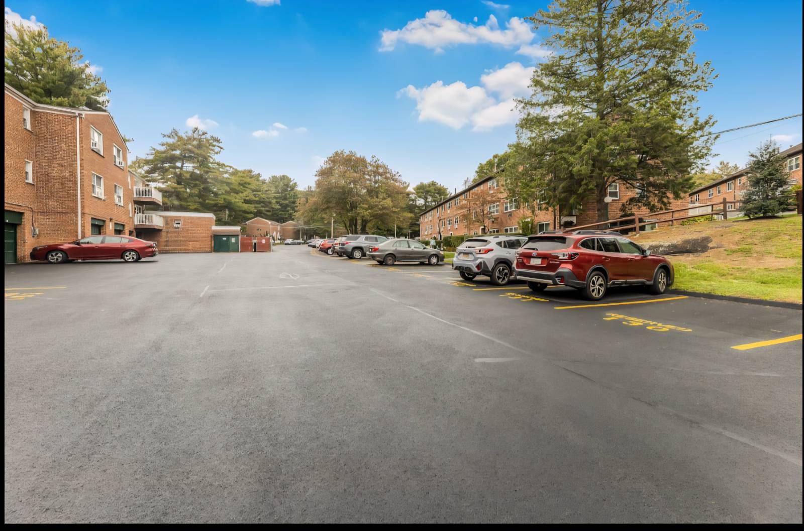 #4 photo, 14 Fieldstone Dr, Hartsdale , NY 10530