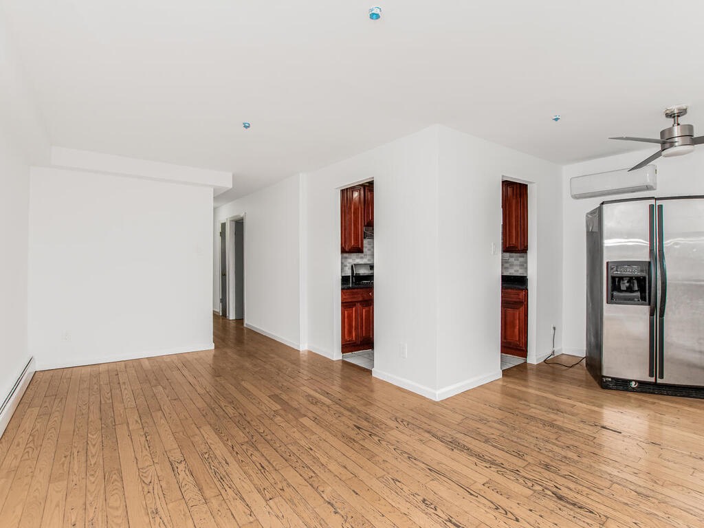 #24 photo, 661 Sagamore St, ブロンクス区 Bronx , NY 10462