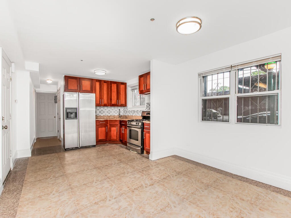 #28 photo, 661 Sagamore St, ブロンクス区 Bronx , NY 10462