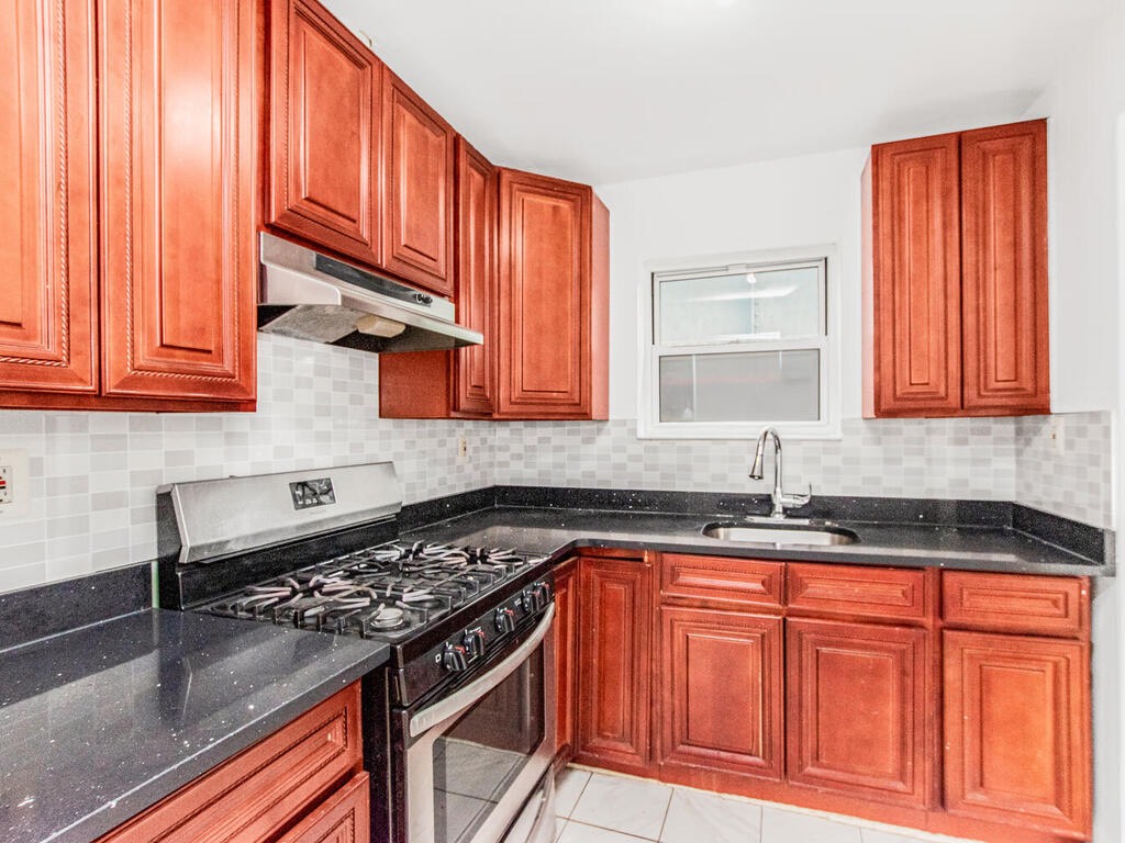 #8 photo, 661 Sagamore St, ブロンクス区 Bronx , NY 10462