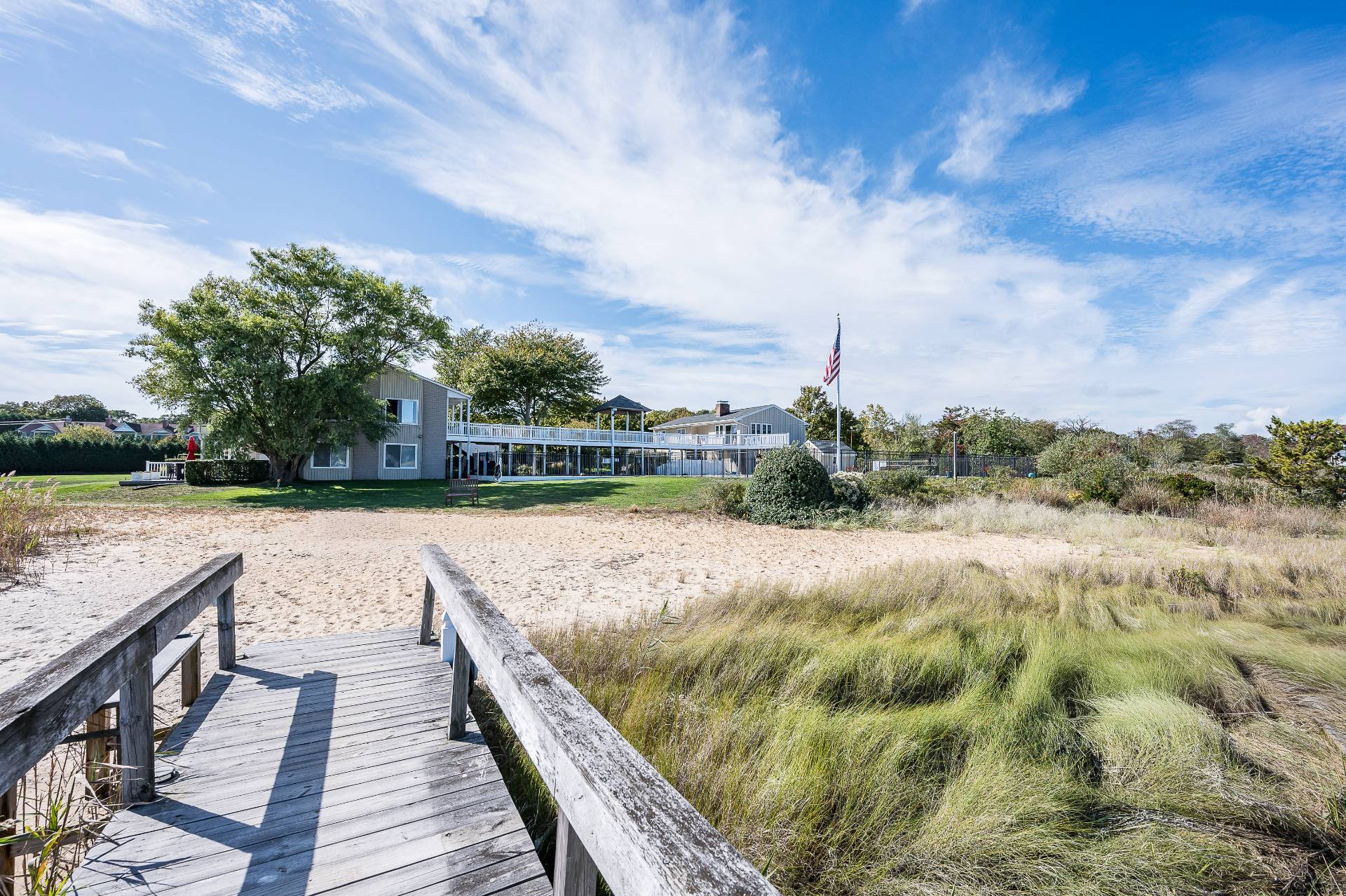 #1 photo, 61 W Tiana Rd, #24, サフォーク郡 Hampton Bays , NY 11946