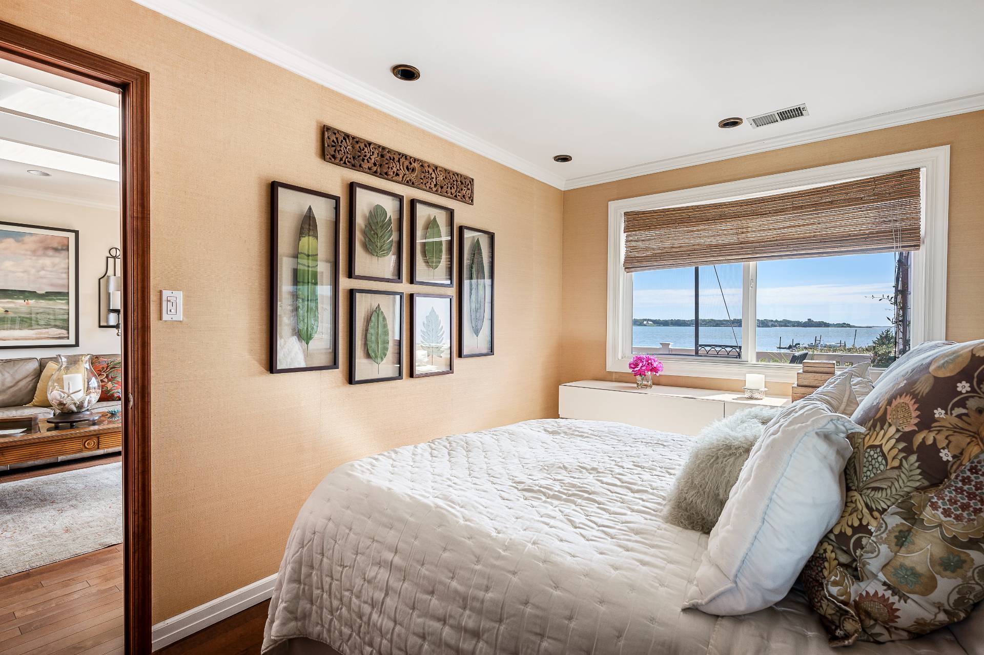 #13 photo, 61 W Tiana Rd, #24, サフォーク郡 Hampton Bays , NY 11946