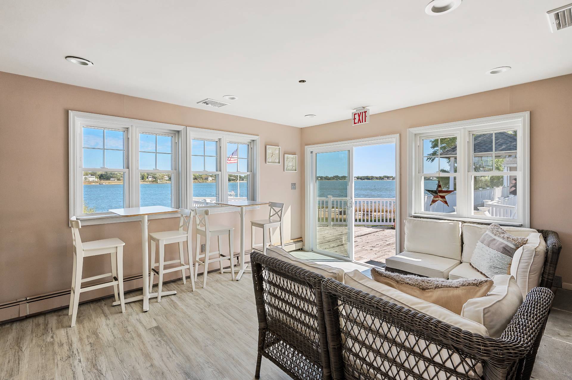 #17 photo, 61 W Tiana Rd, #24, サフォーク郡 Hampton Bays , NY 11946