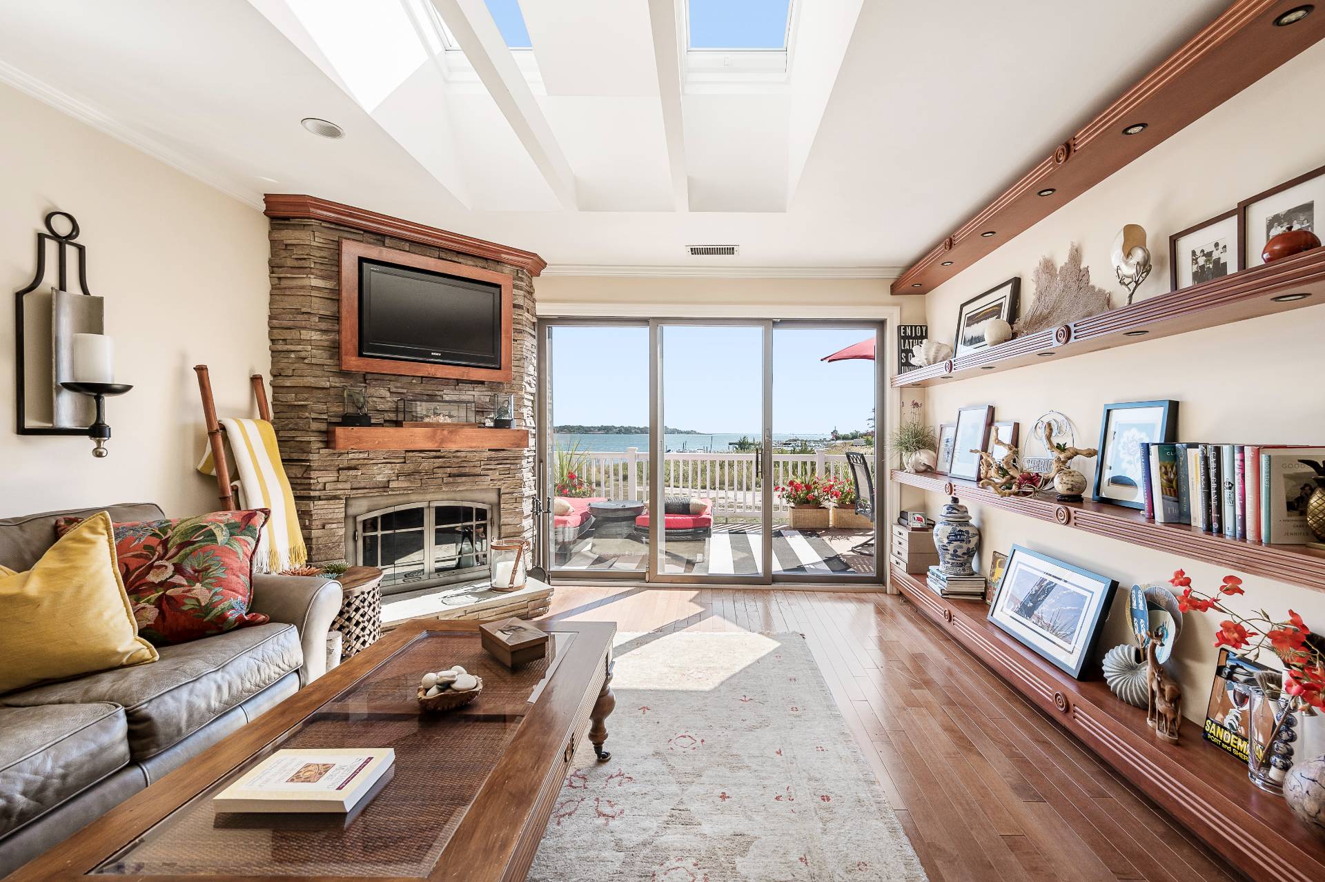 #9 photo, 61 W Tiana Rd, #24, サフォーク郡 Hampton Bays , NY 11946