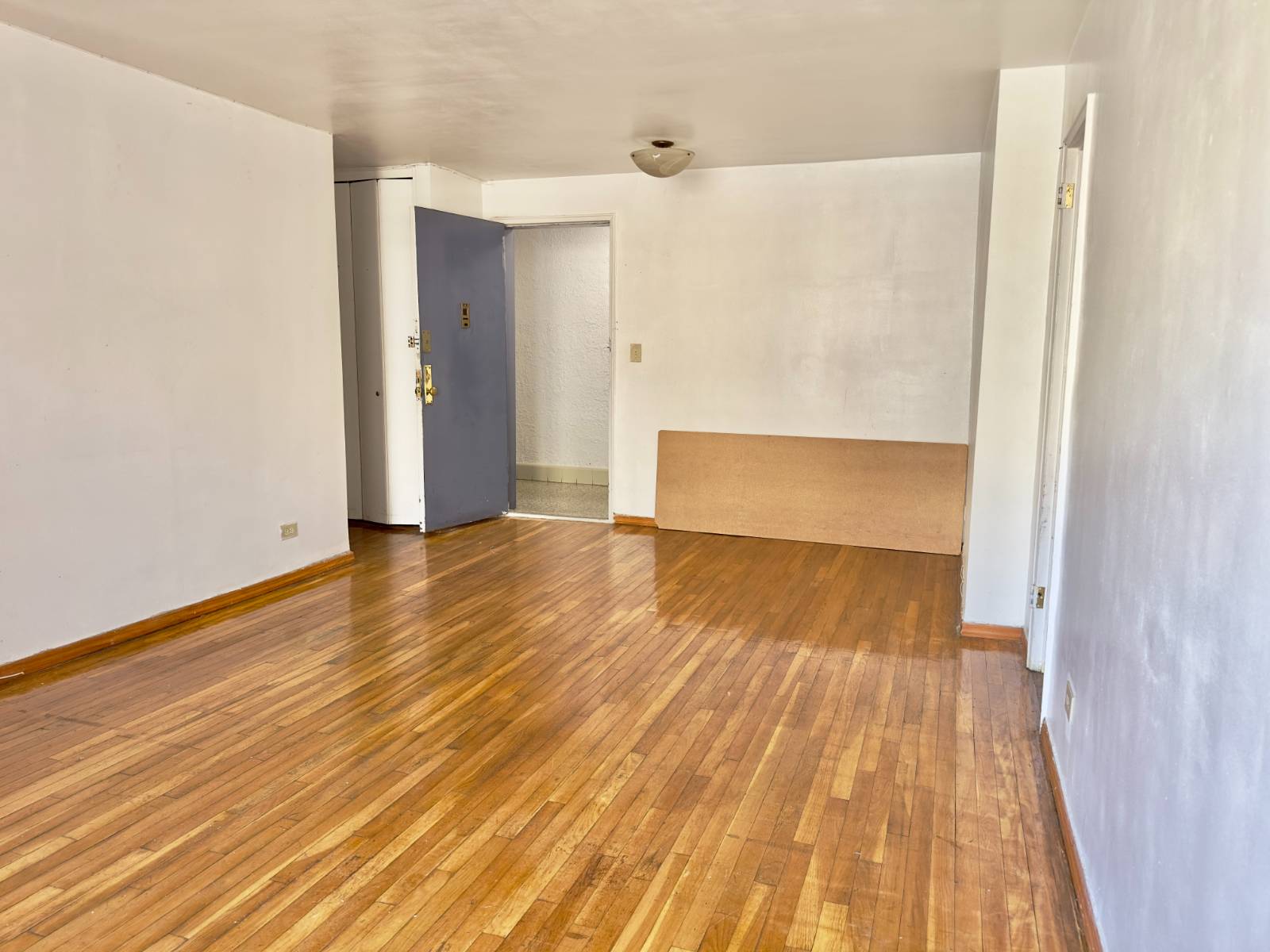 #4 photo, 1332 Metropolitan Ave, #6A, ブロンクス区 Parkchester , NY 10462