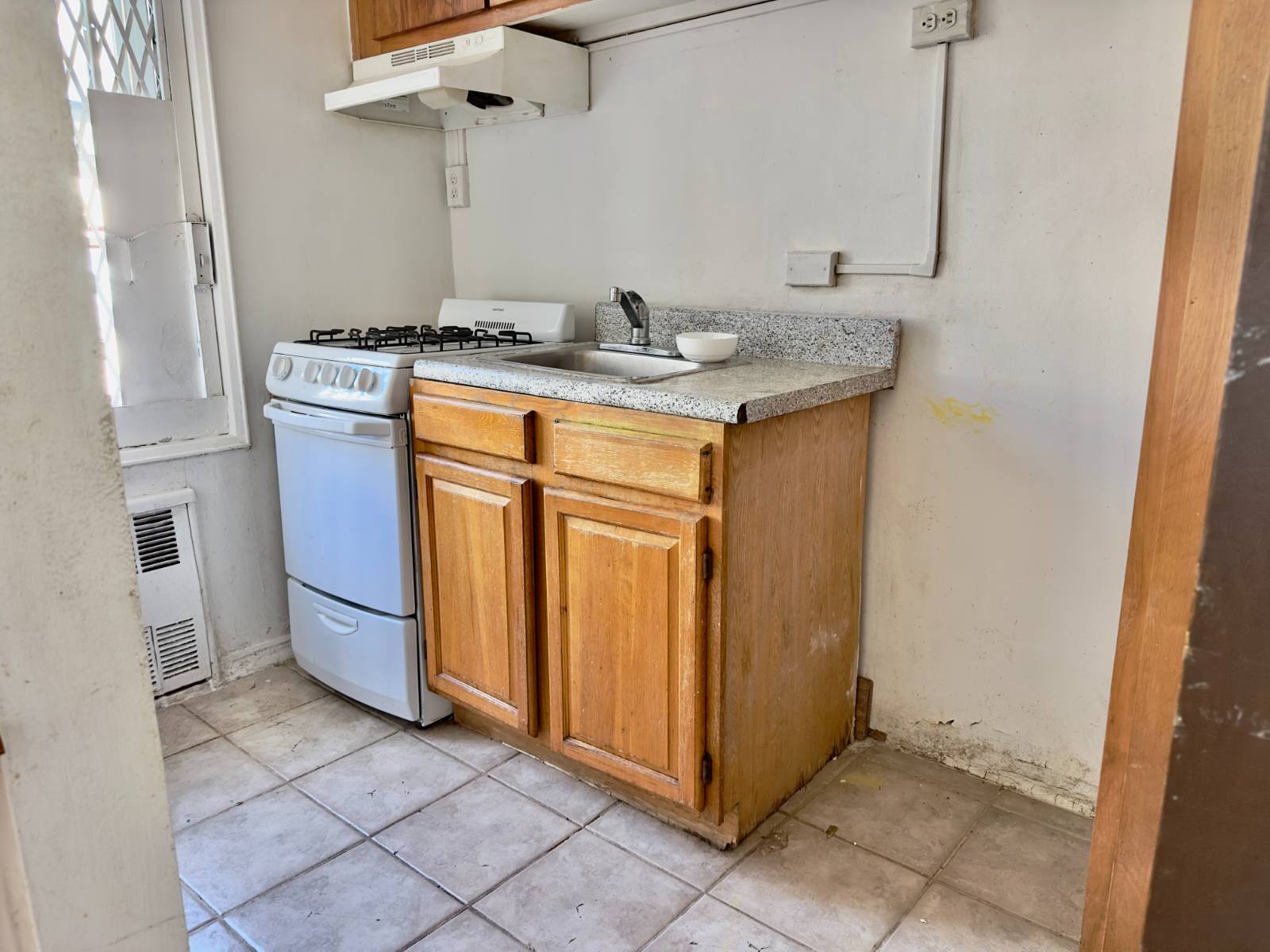 #5 photo, 1332 Metropolitan Ave, #6A, ブロンクス区 Parkchester , NY 10462