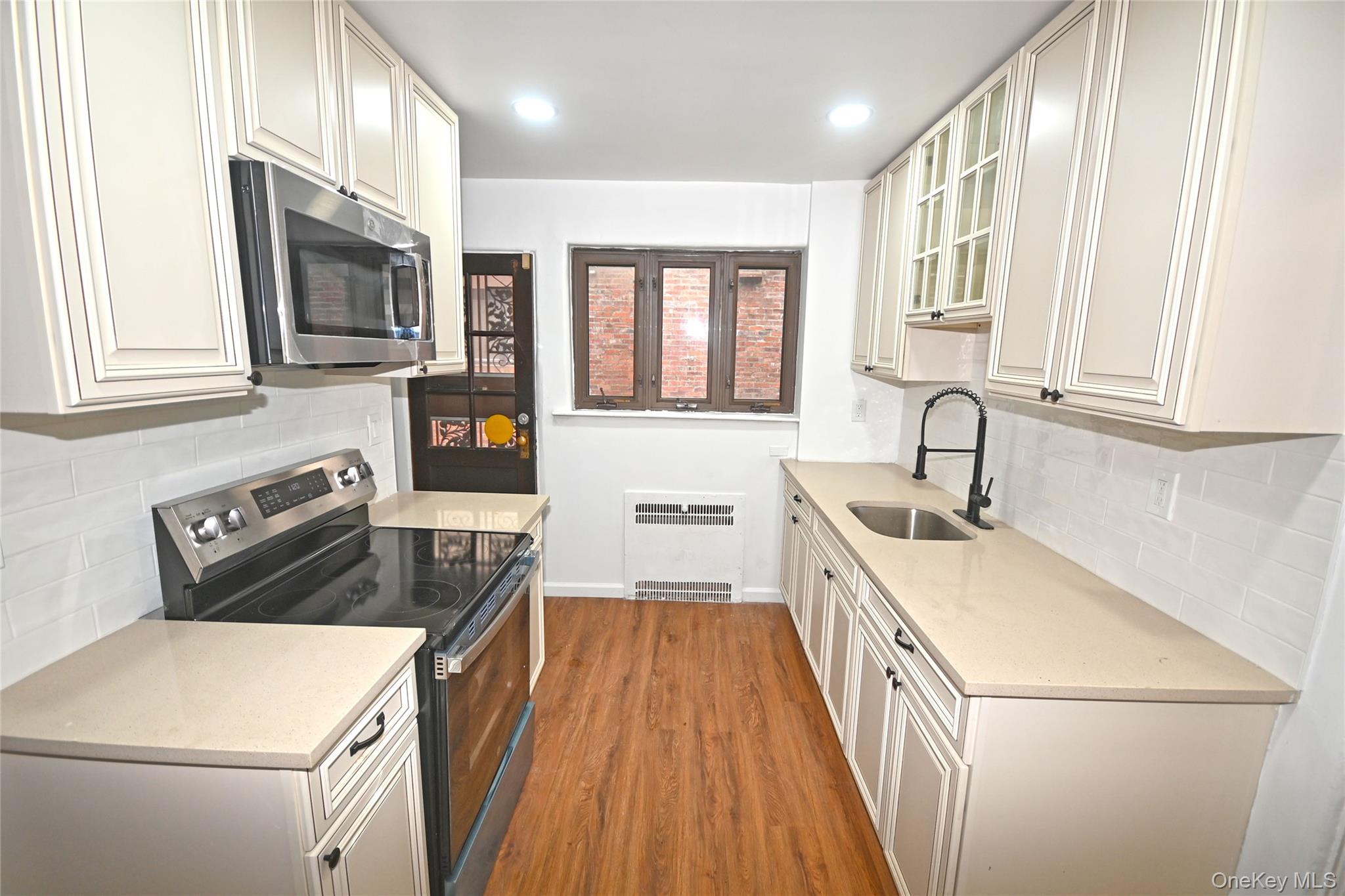 #13 photo, 112-13 178th Street, Addisleigh Park , NY 11433