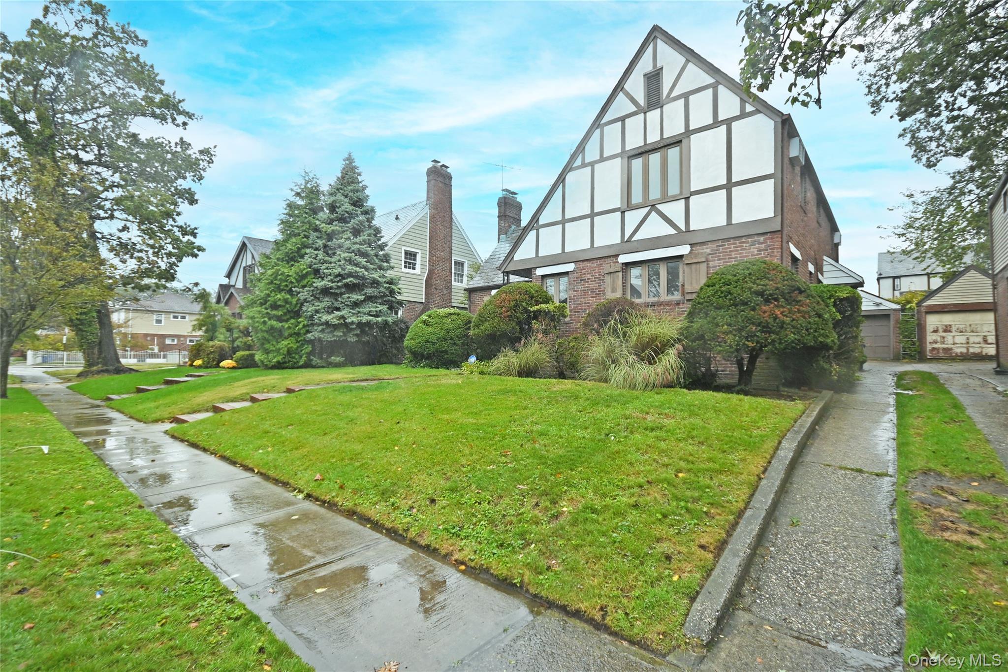 #2 photo, 112-13 178th Street, Addisleigh Park , NY 11433