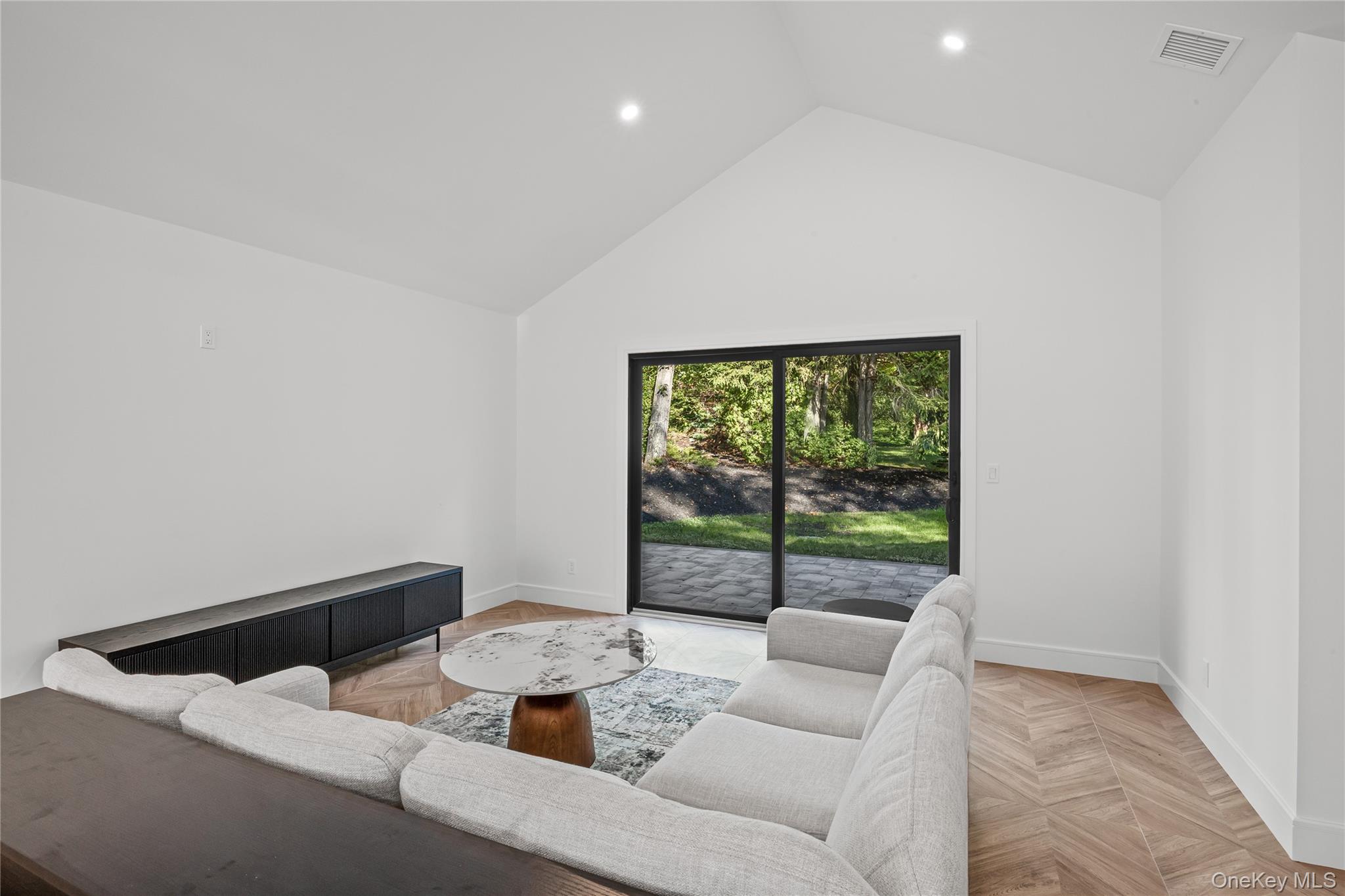 #18 photo, 29 Seward Drive, Dix Hills , NY 11746