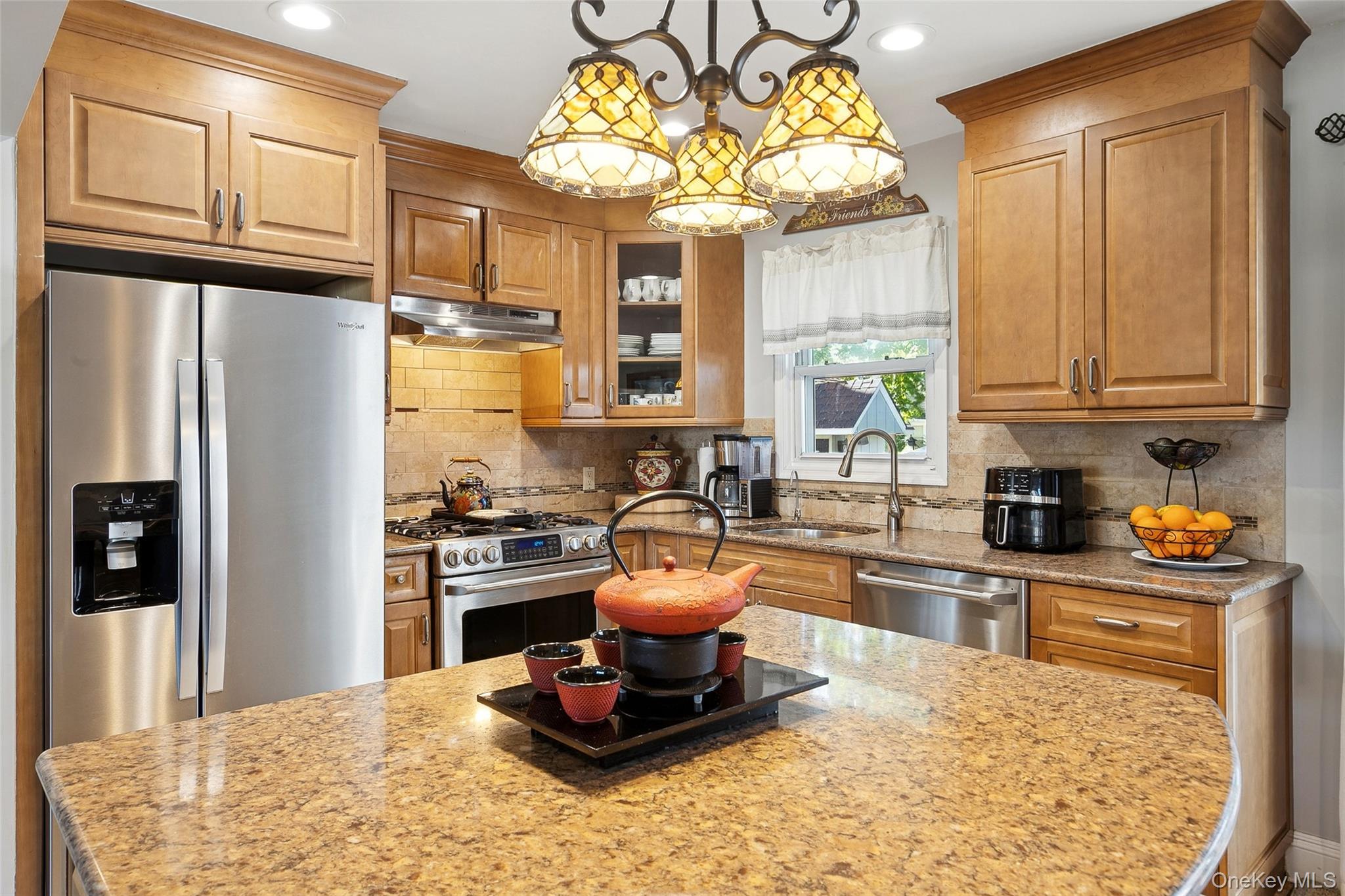 #11 photo, 320 W 11th Street, サフォーク郡 Deer Park , NY 11729