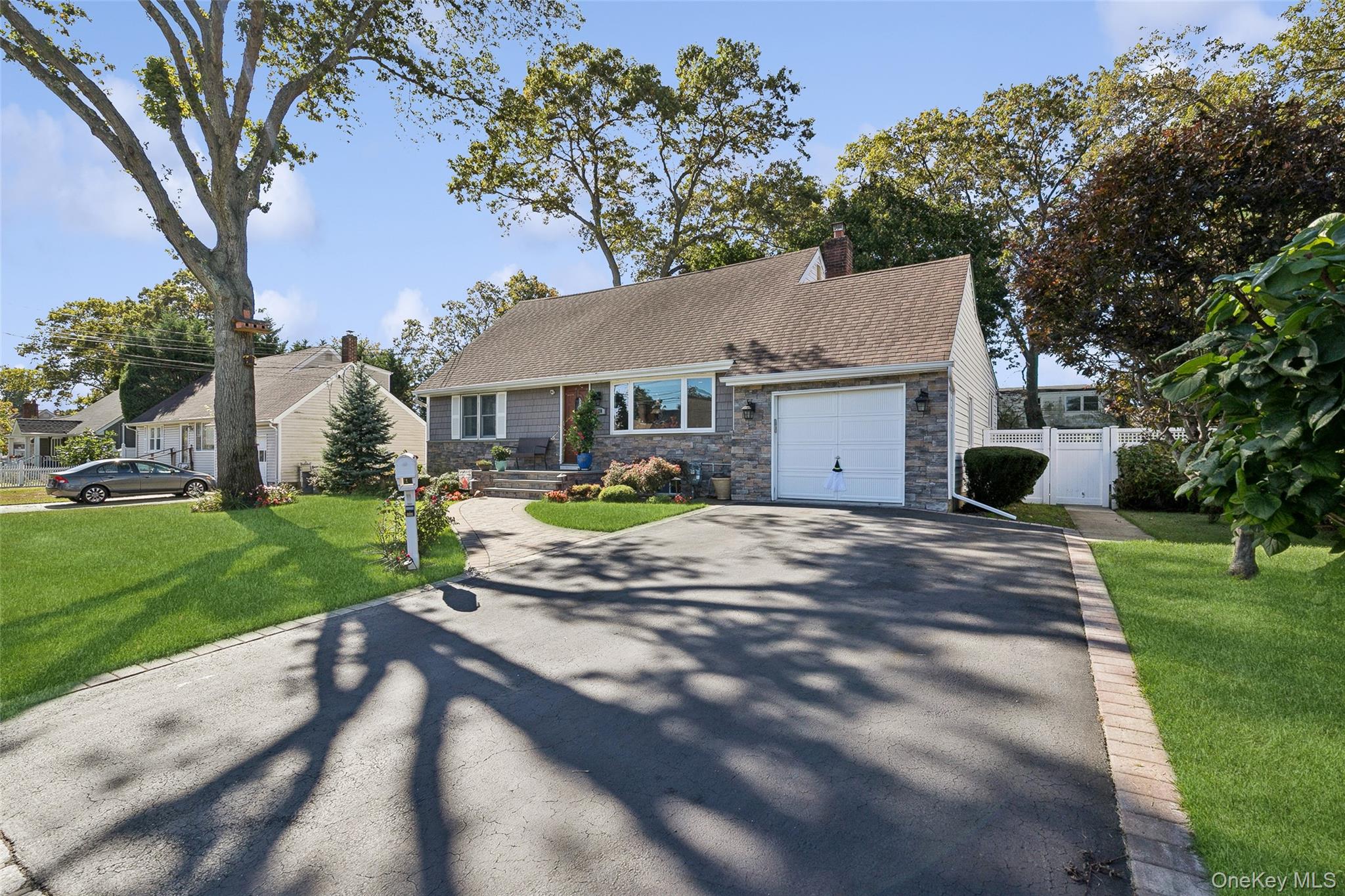 #2 photo, 320 W 11th Street, サフォーク郡 Deer Park , NY 11729