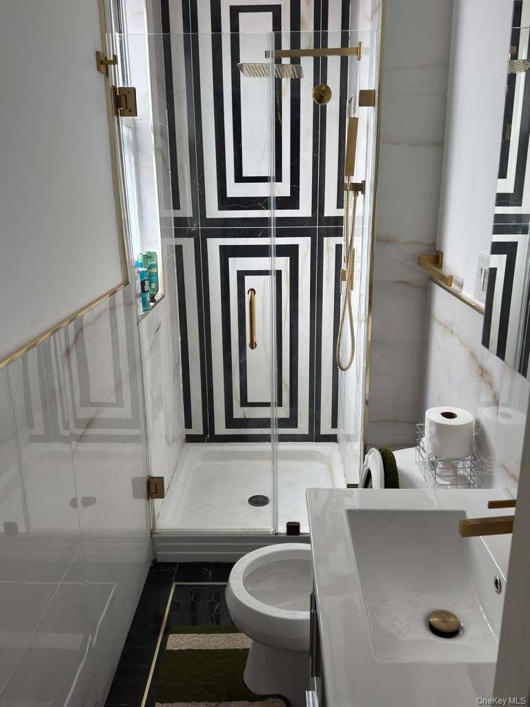 #5 photo, 79-48 69th Avenue, クイーンズ区 Middle Village , NY 11379