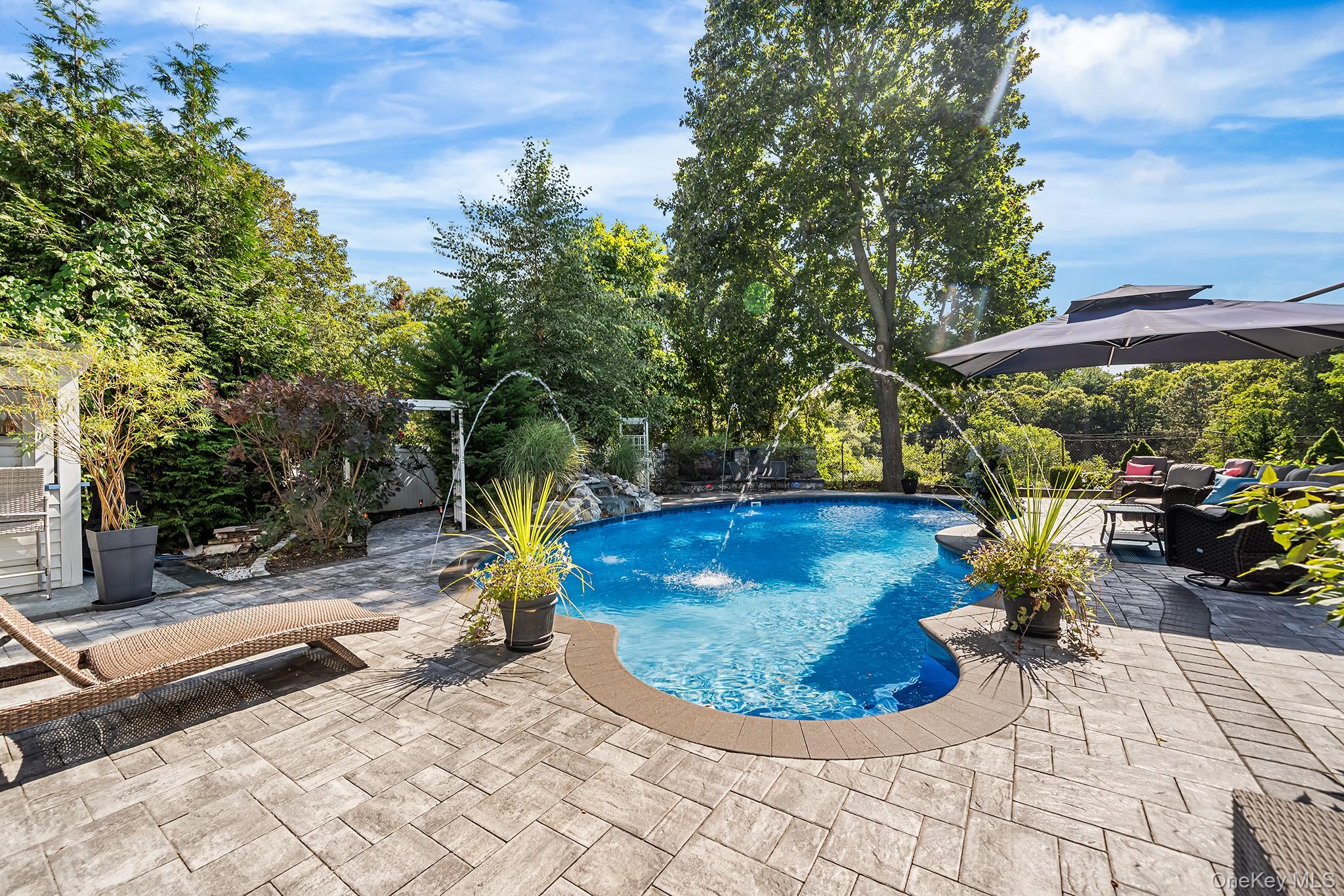 #18 photo, 1066 Old Town Road, サフォーク郡 Coram , NY 11727