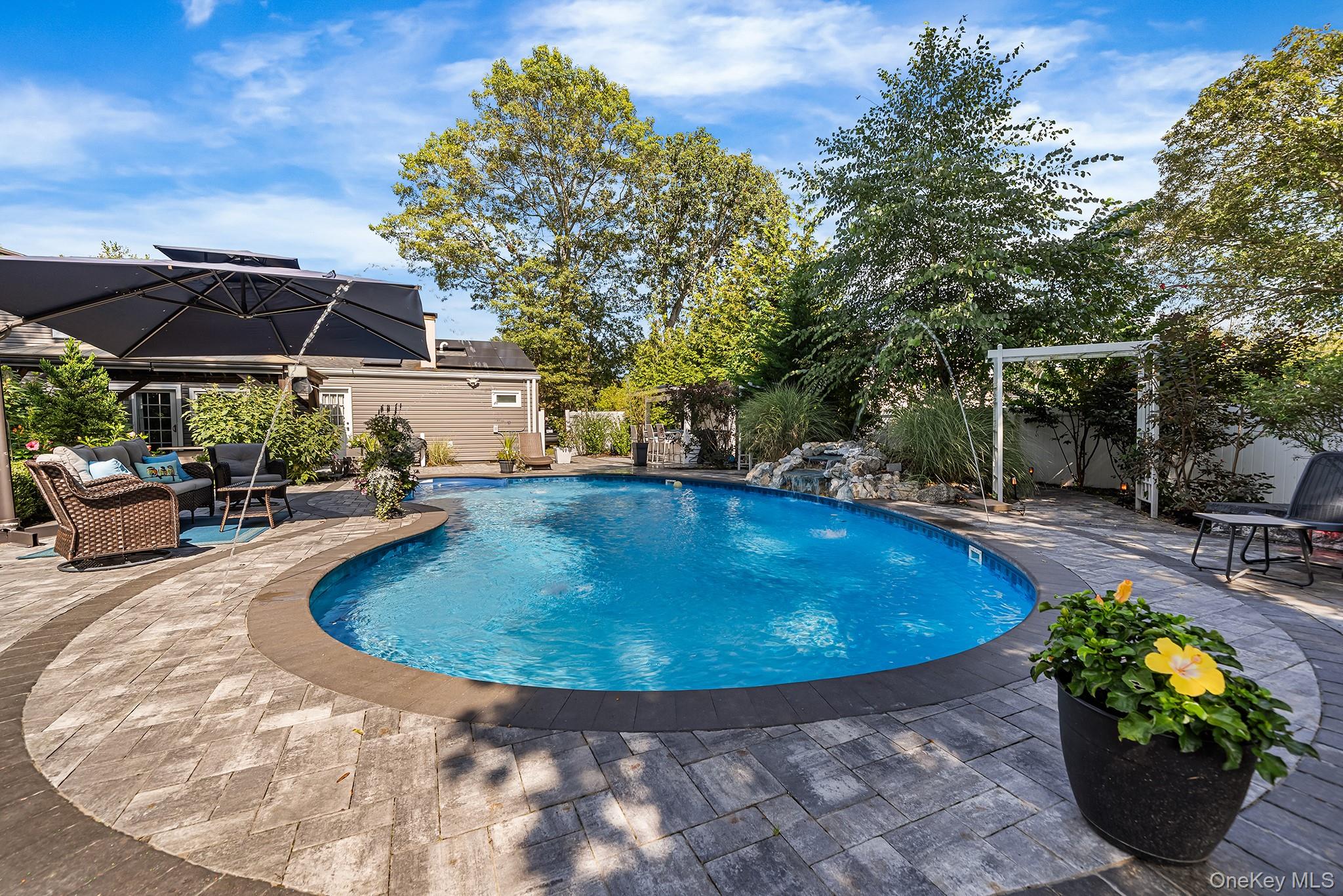 #20 photo, 1066 Old Town Road, サフォーク郡 Coram , NY 11727